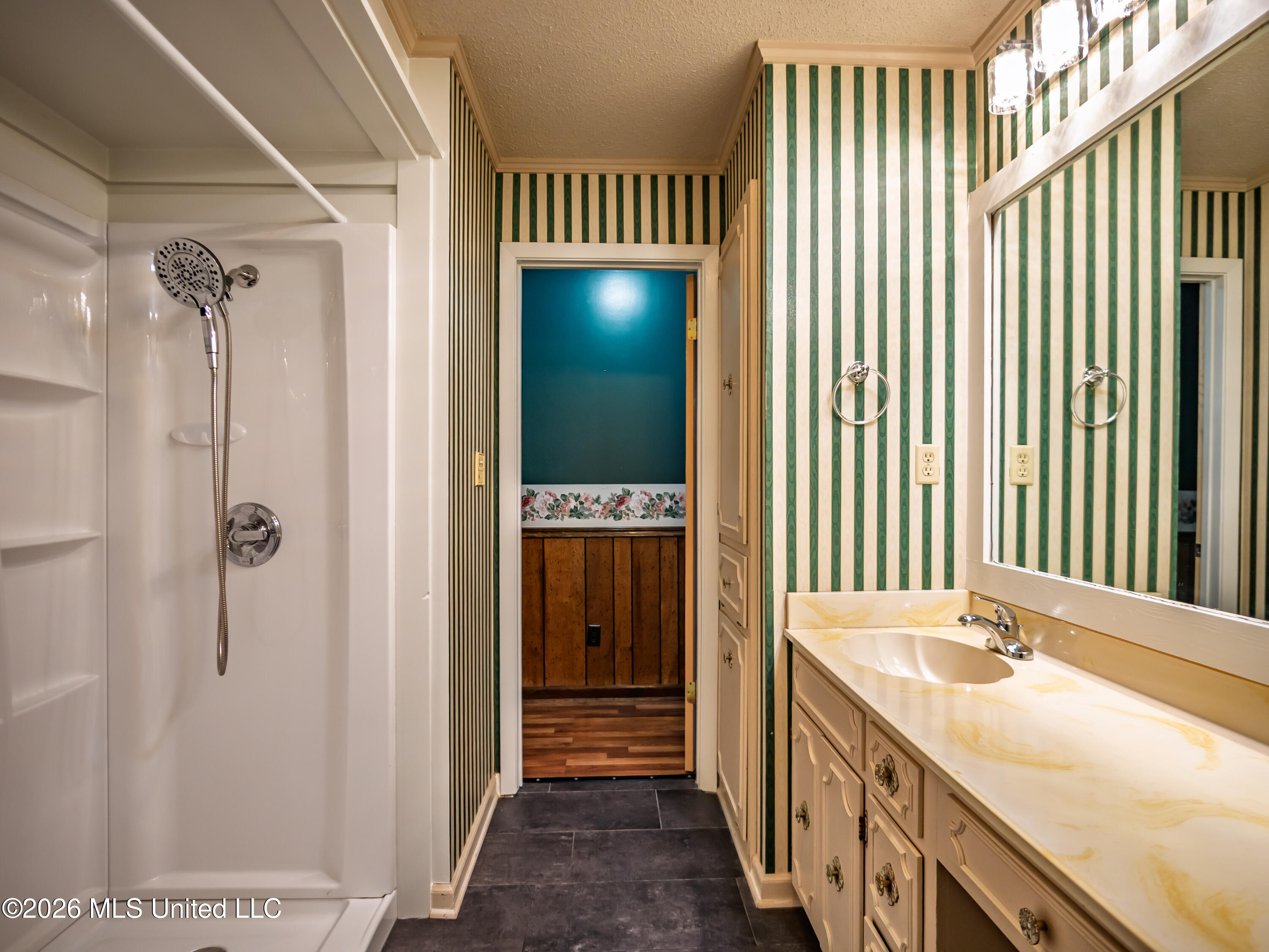 5042 Dummyline Road Property Photo 42