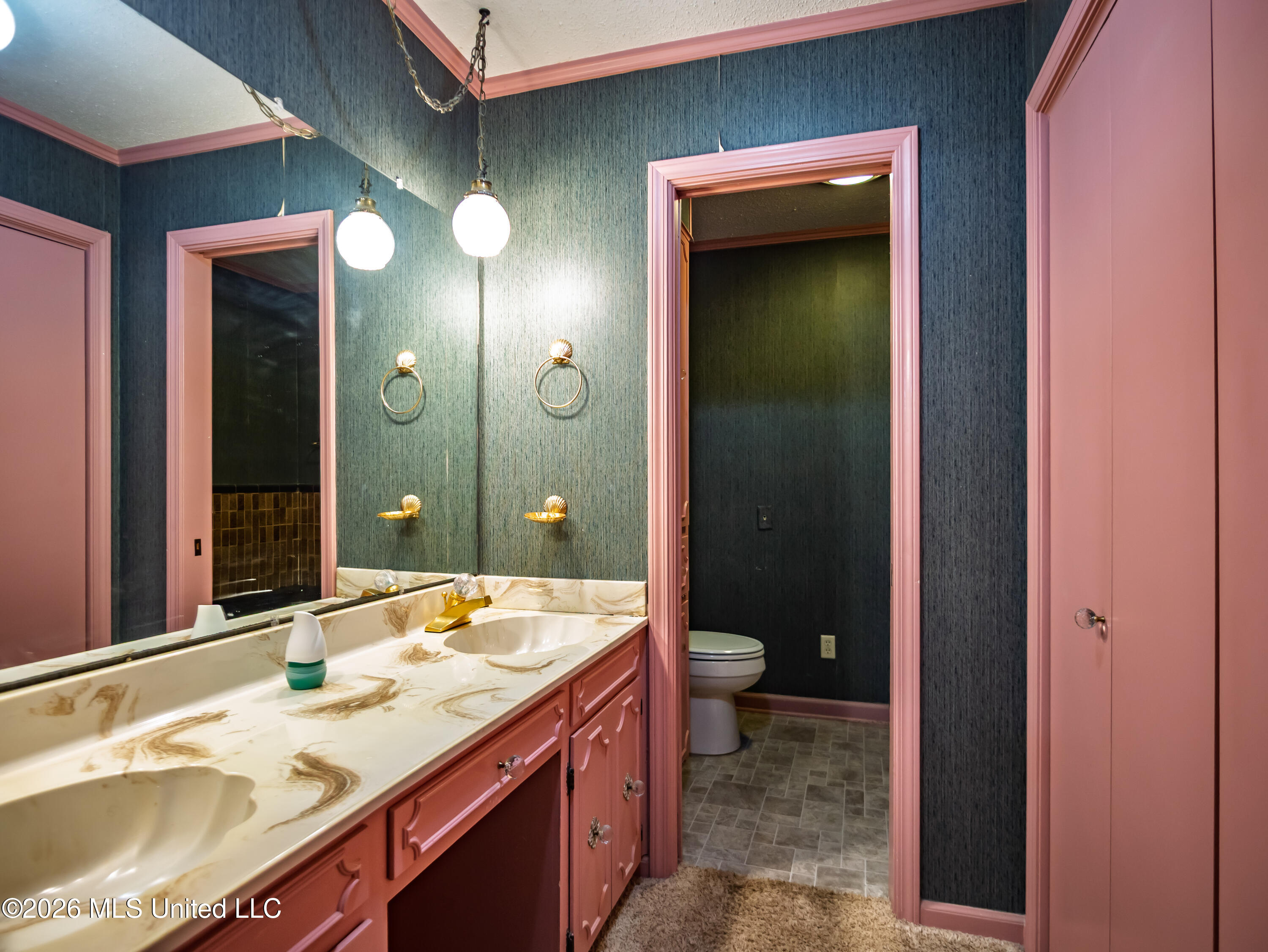 5042 Dummyline Road Property Photo 47