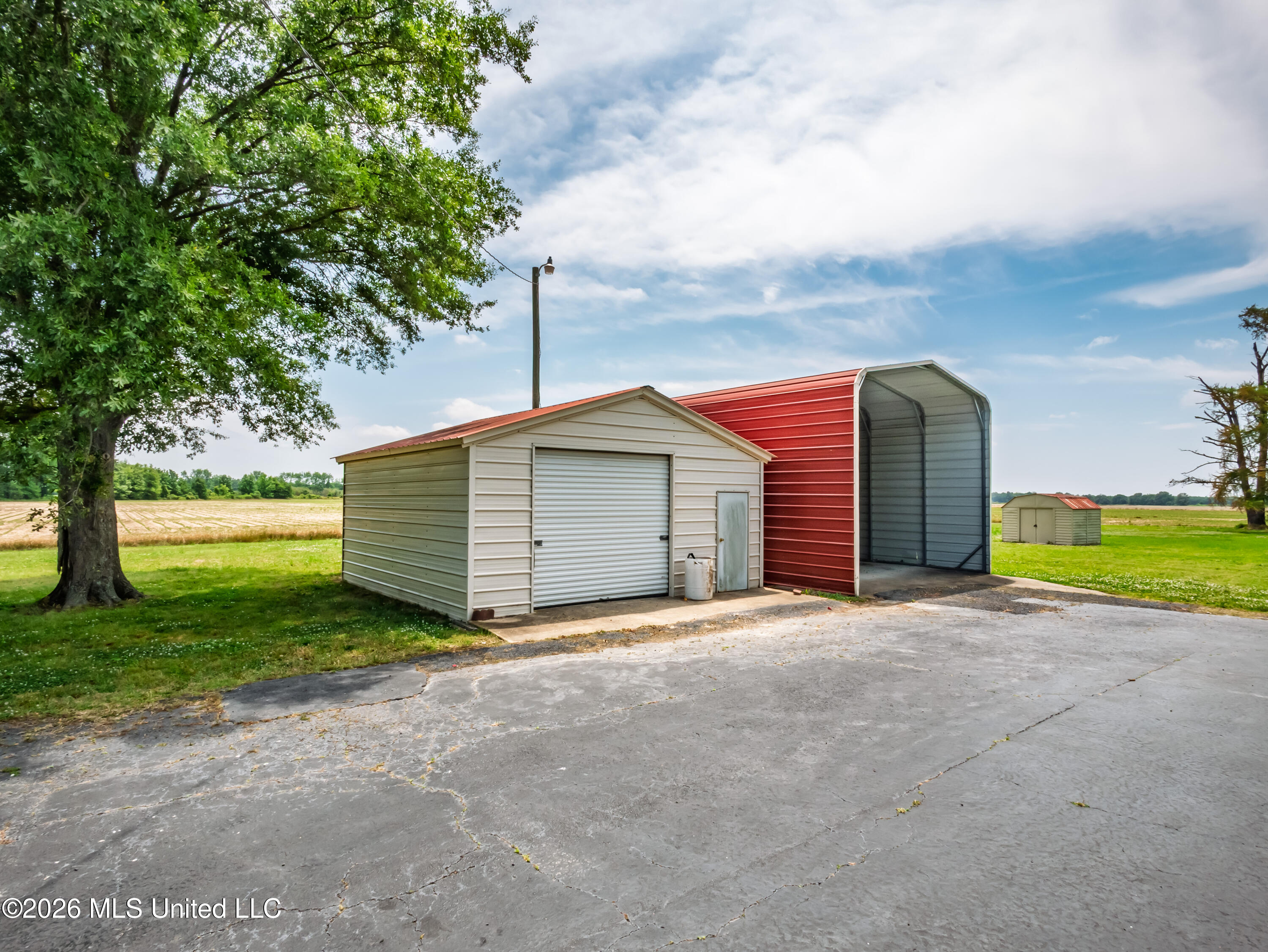 5042 Dummyline Road Property Photo 56