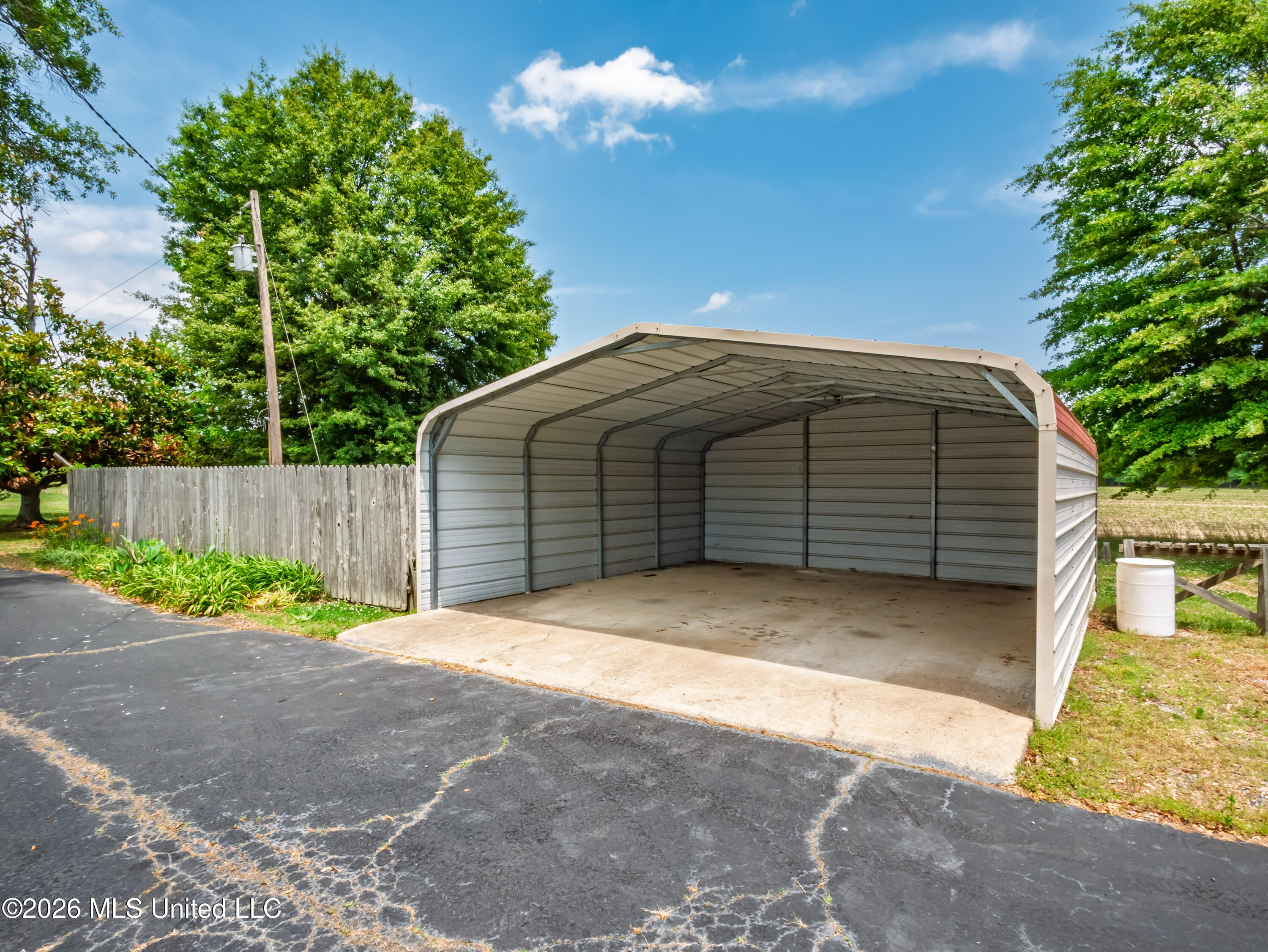 5042 Dummyline Road Property Photo 57