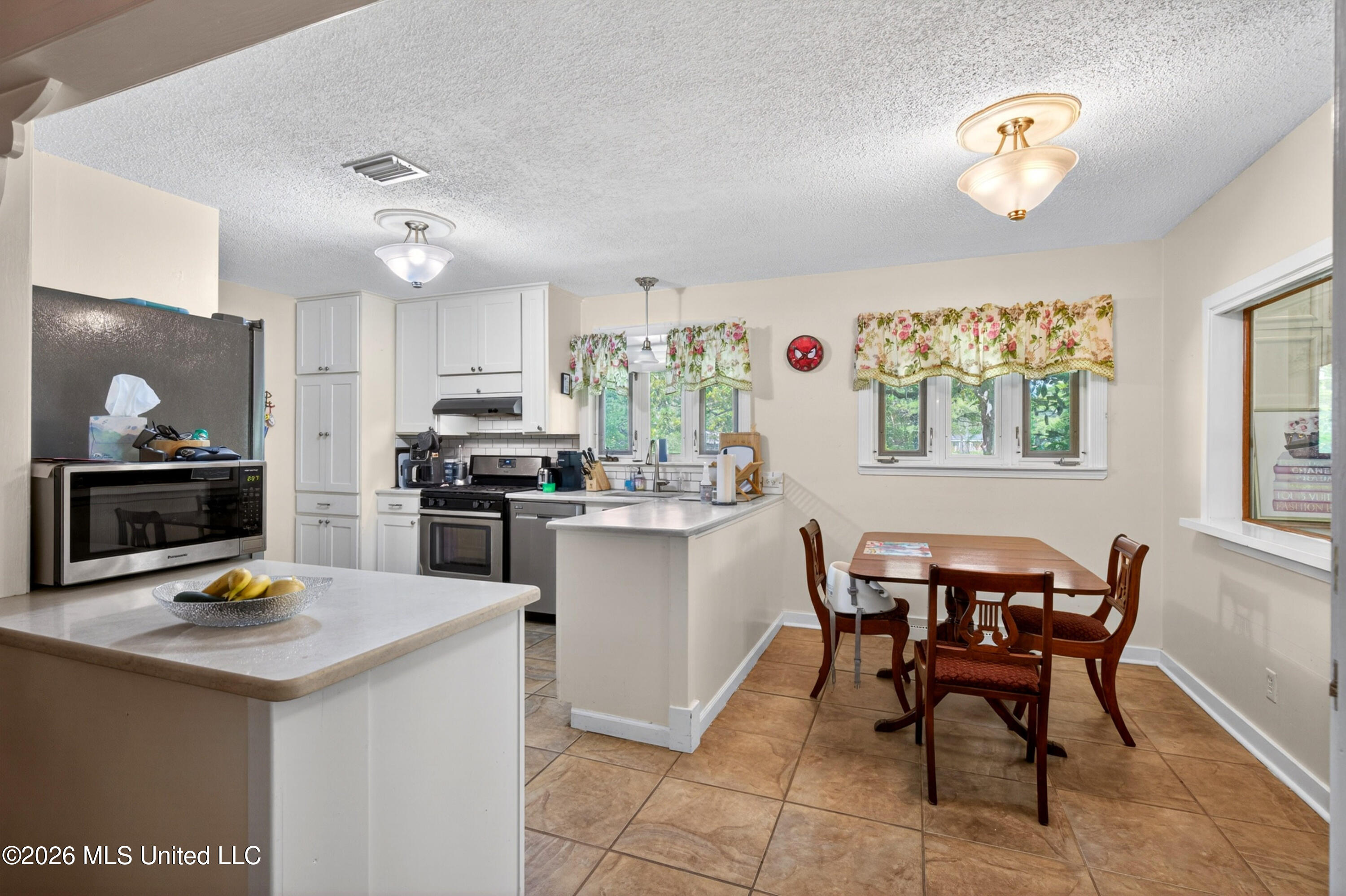 4105 Washington Avenue Property Photo 10