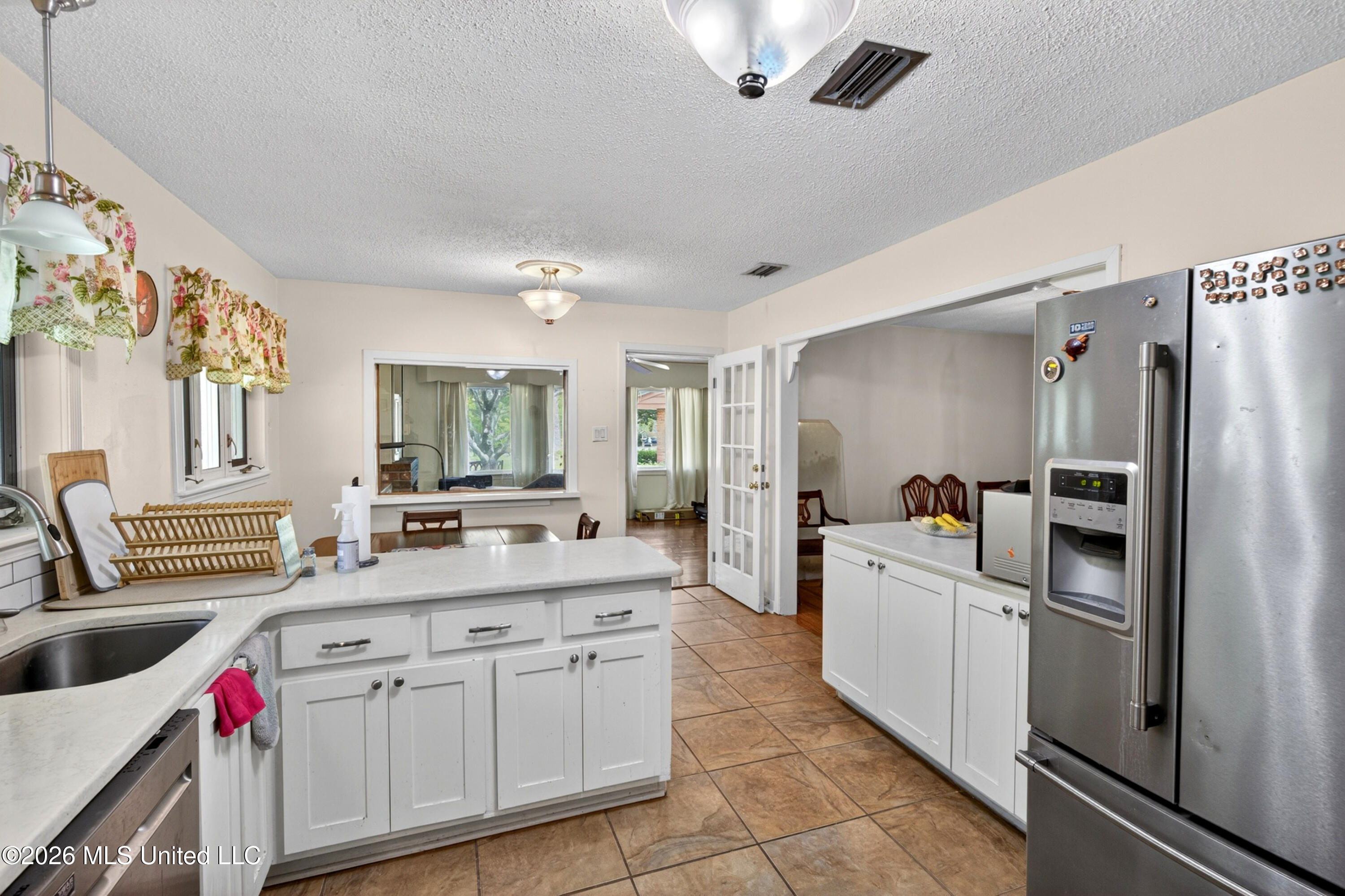 4105 Washington Avenue Property Photo 15