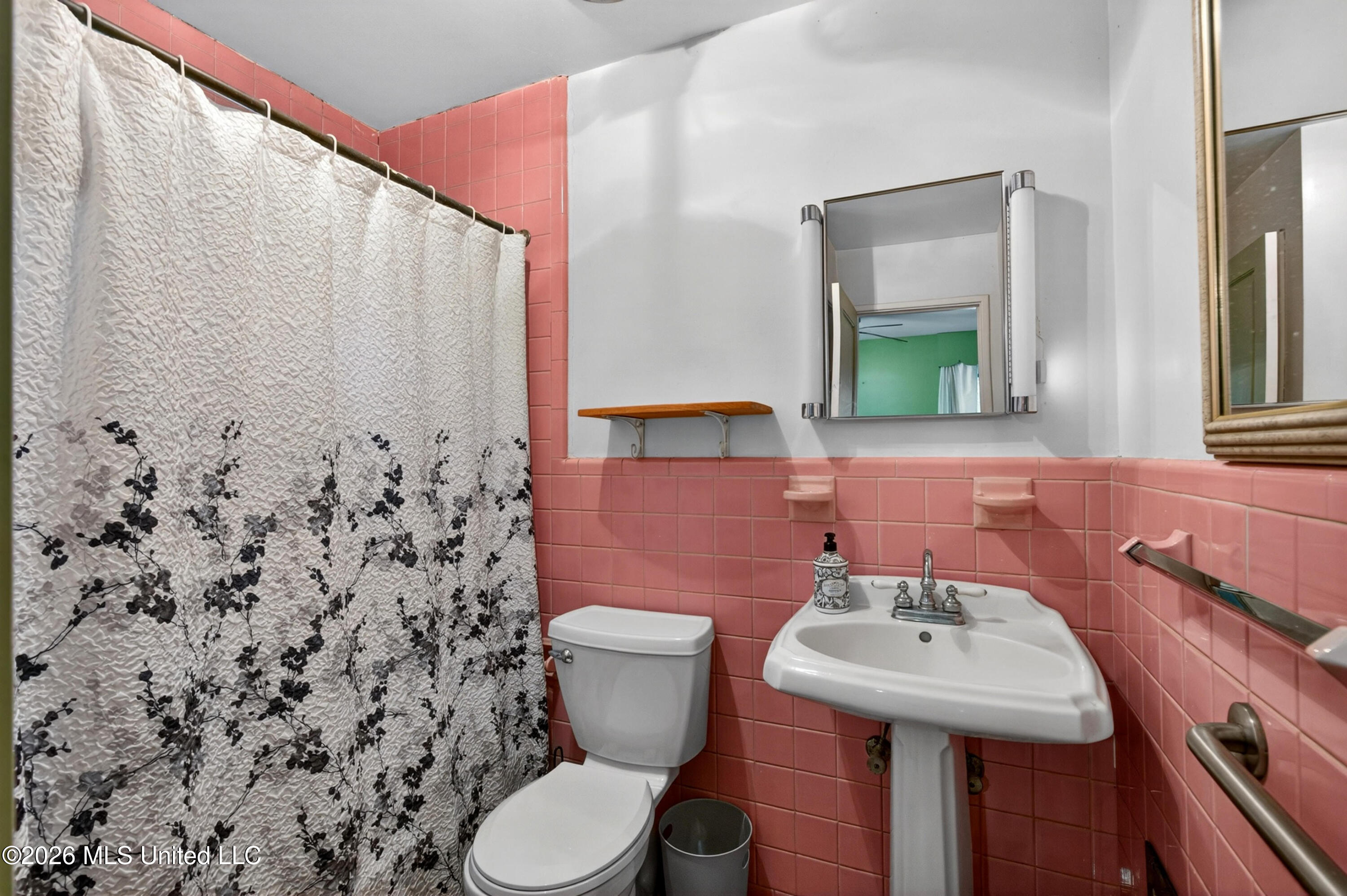 4105 Washington Avenue Property Photo 23