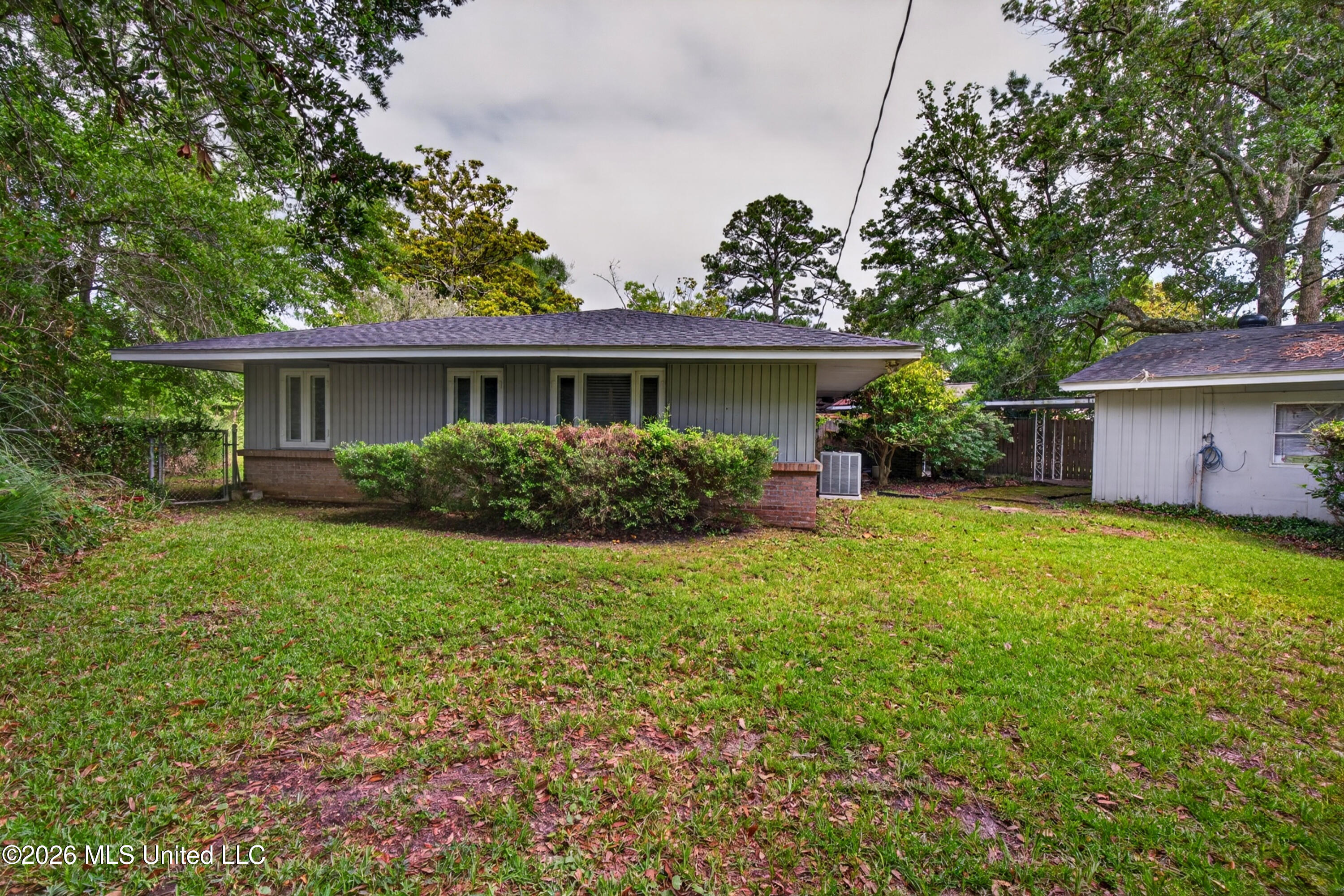 4105 Washington Avenue Property Photo 32