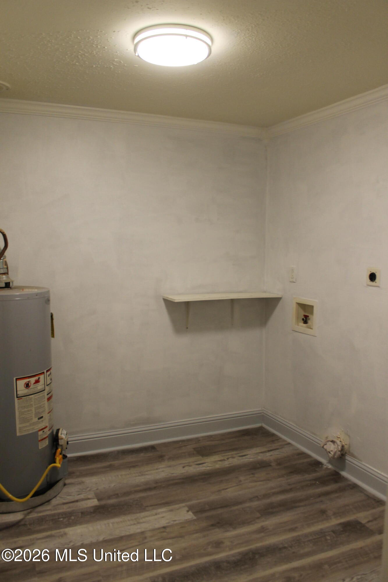 218 Alverado Drive Property Photo 6