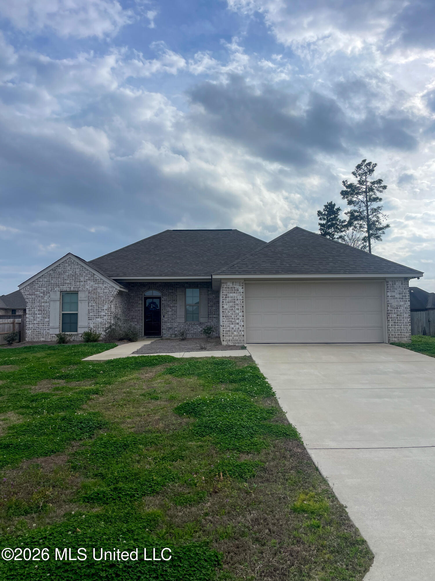 130 Chartleigh Circle Property Photo 1