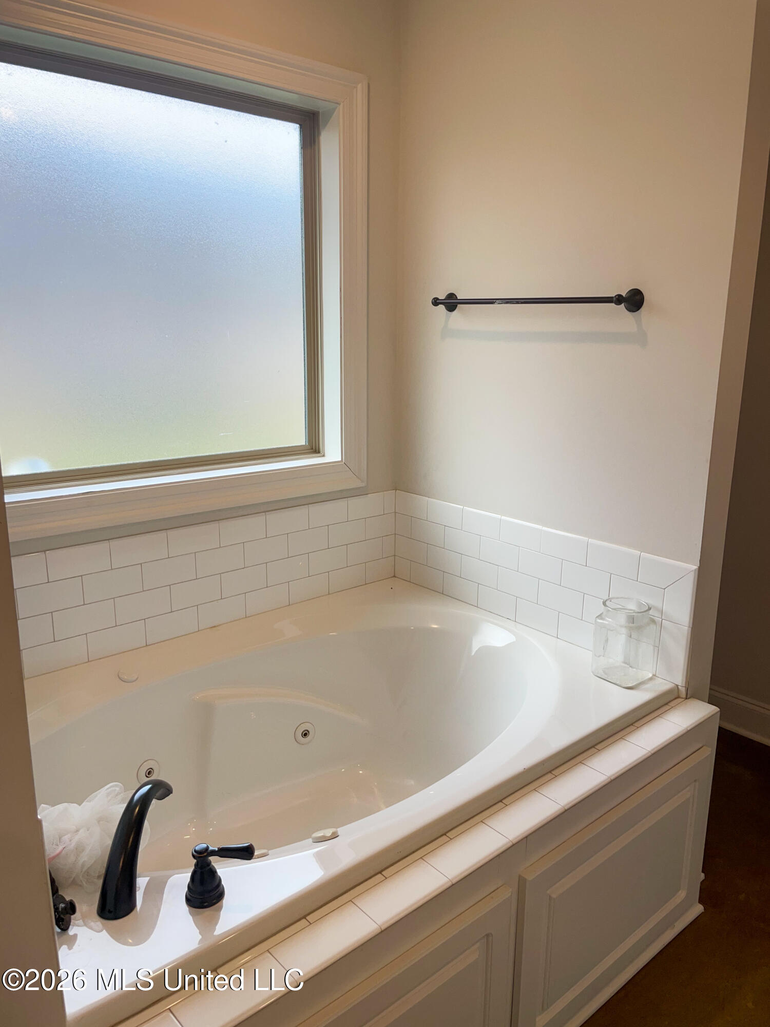 130 Chartleigh Circle Property Photo 6
