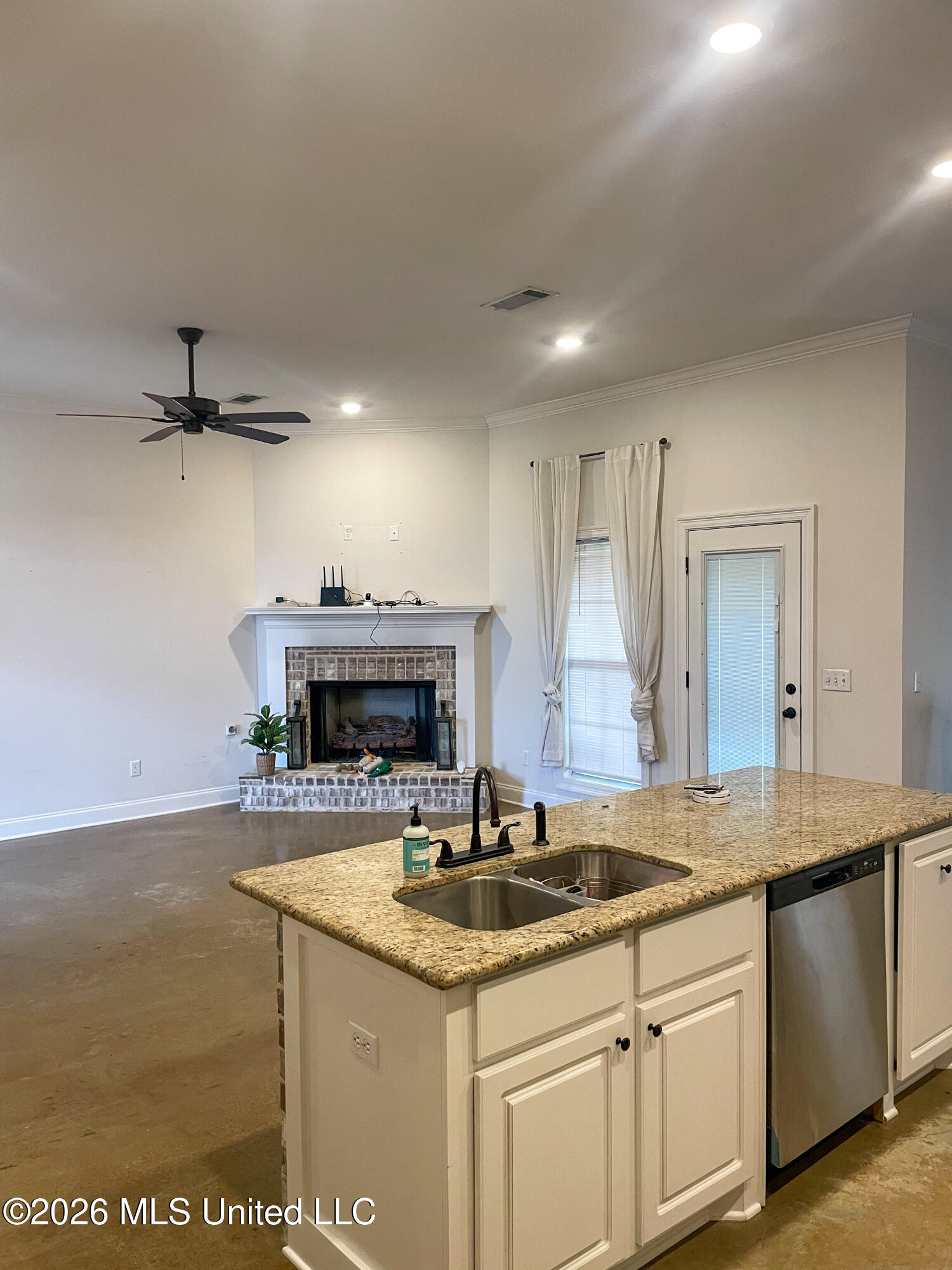 130 Chartleigh Circle Property Photo 9