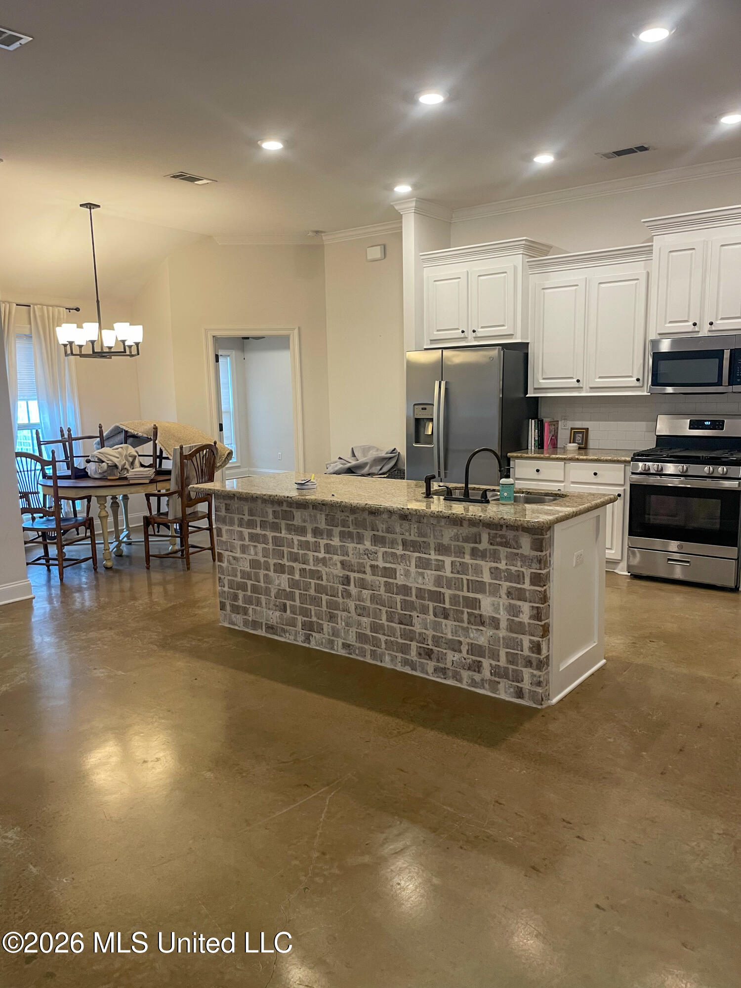 130 Chartleigh Circle Property Photo 10