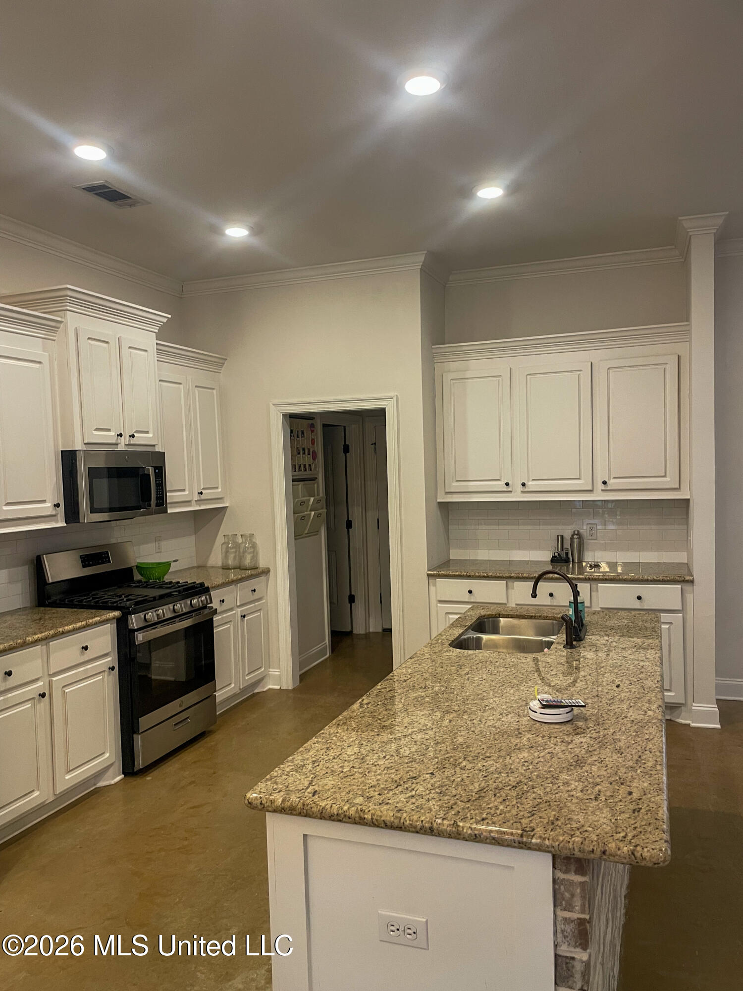 130 Chartleigh Circle Property Photo 11