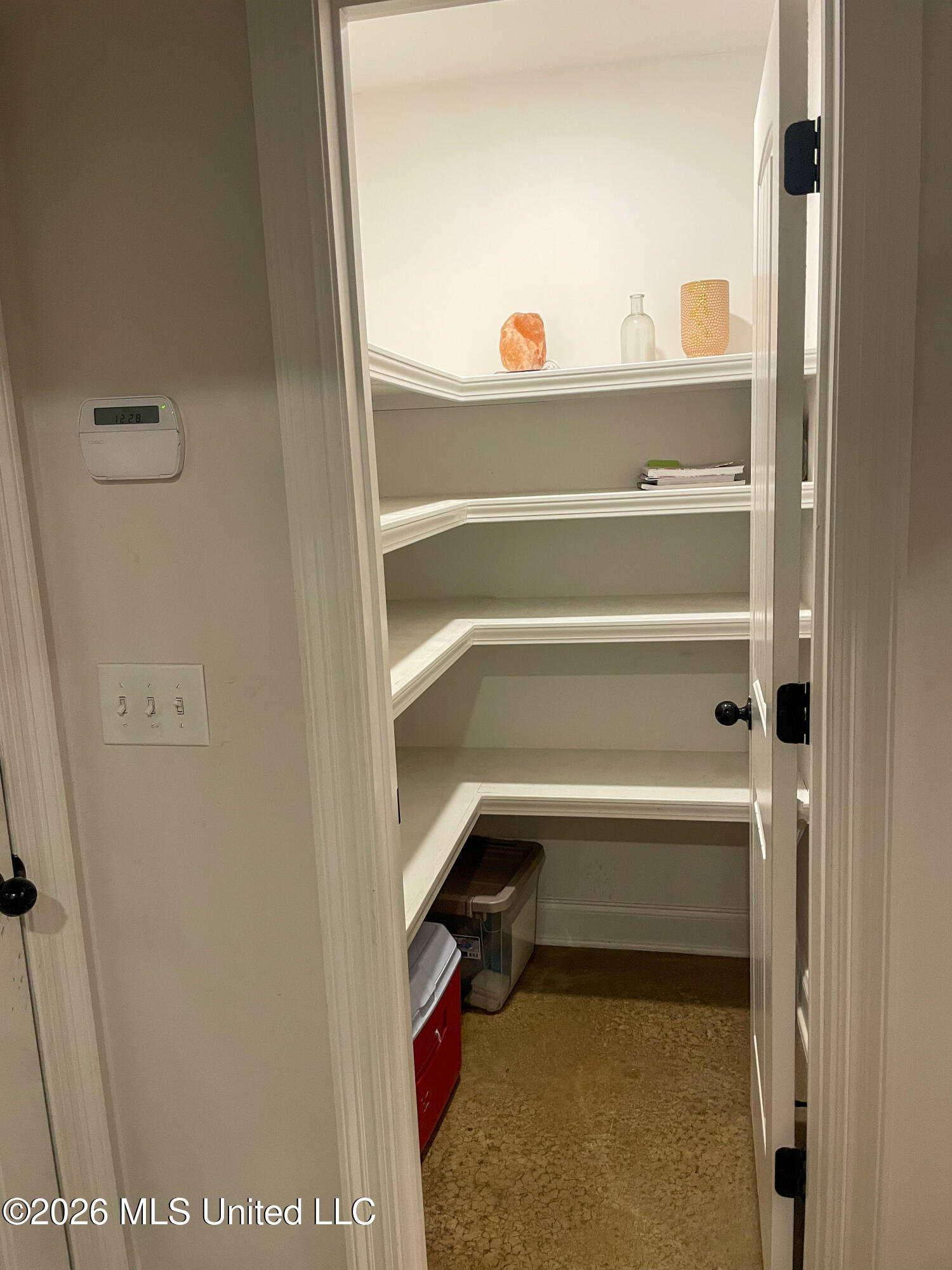 130 Chartleigh Circle Property Photo 13