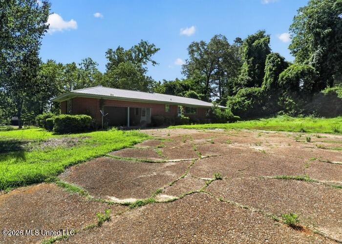 589 S Dunn Street Property Photo 3