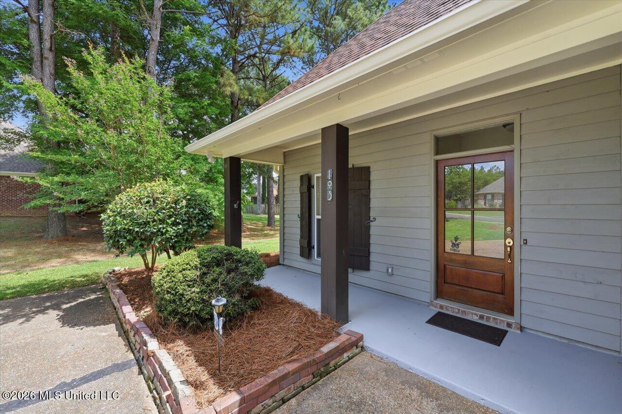 103 Hartfield Drive Property Photo 4