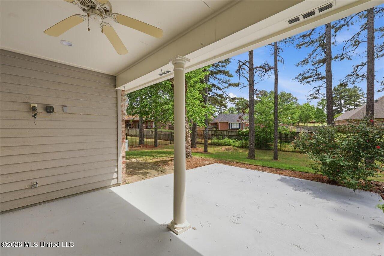 103 Hartfield Drive Property Photo 32