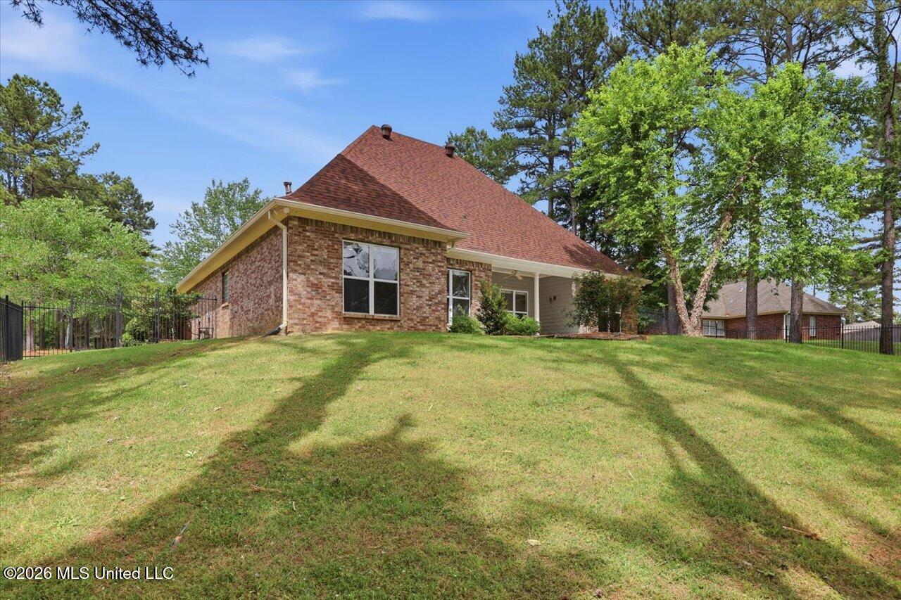 103 Hartfield Drive Property Photo 35