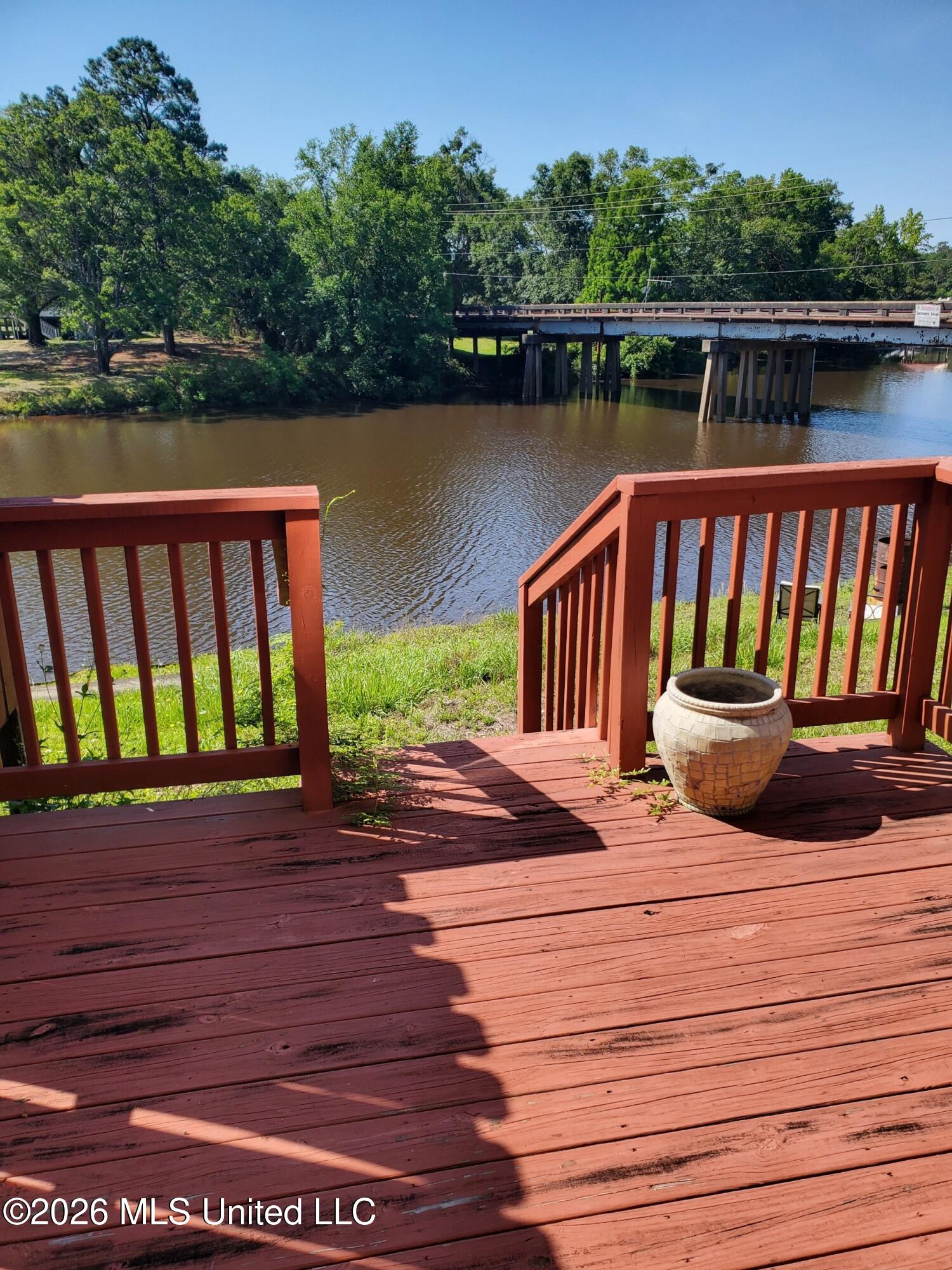 3493 Riverbend Cove Property Photo 5