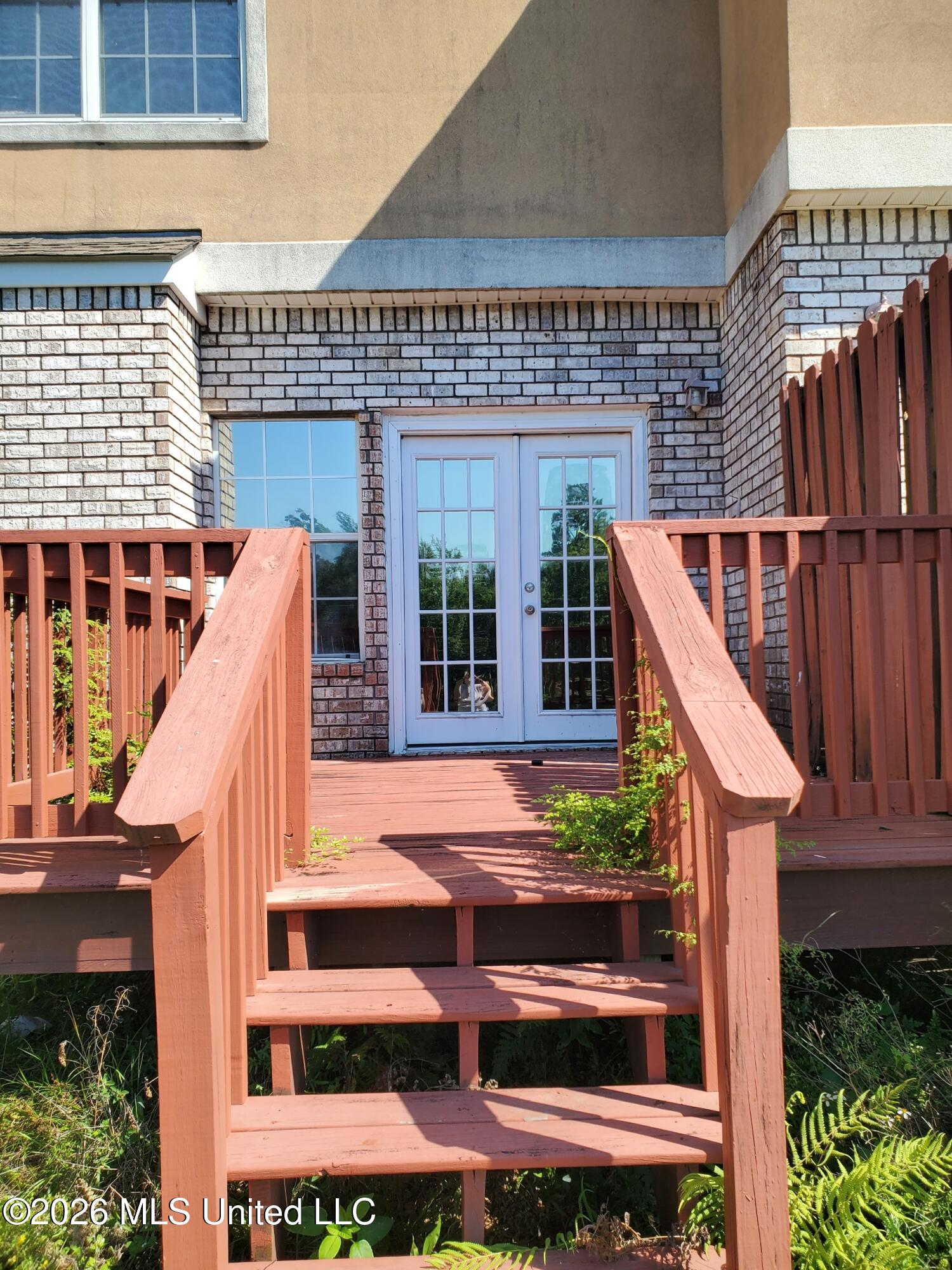 3493 Riverbend Cove Property Photo 6