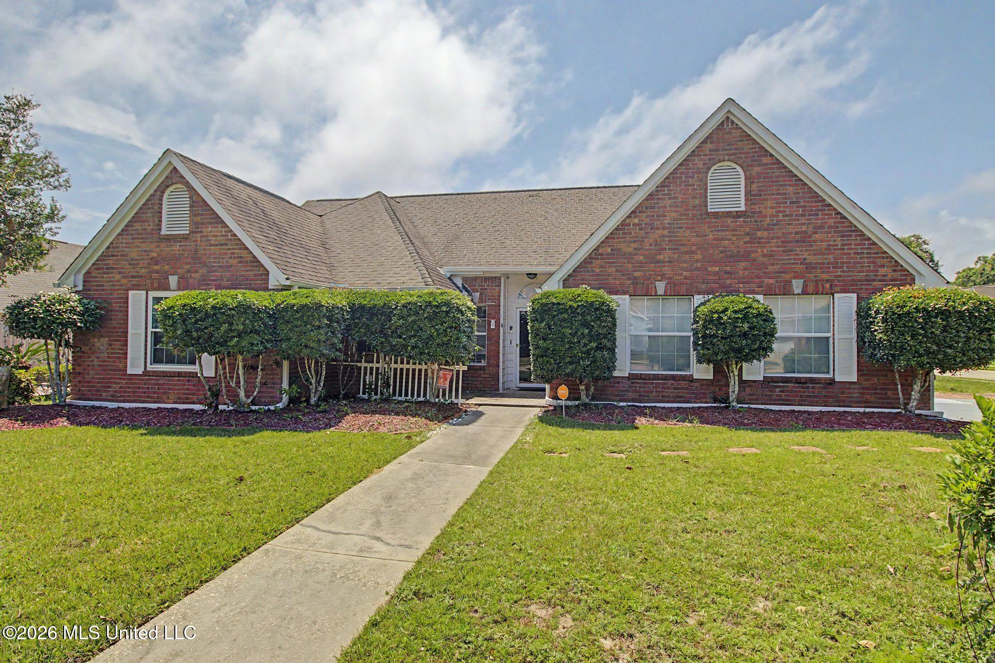 2594 Brighton Circle Property Photo 1