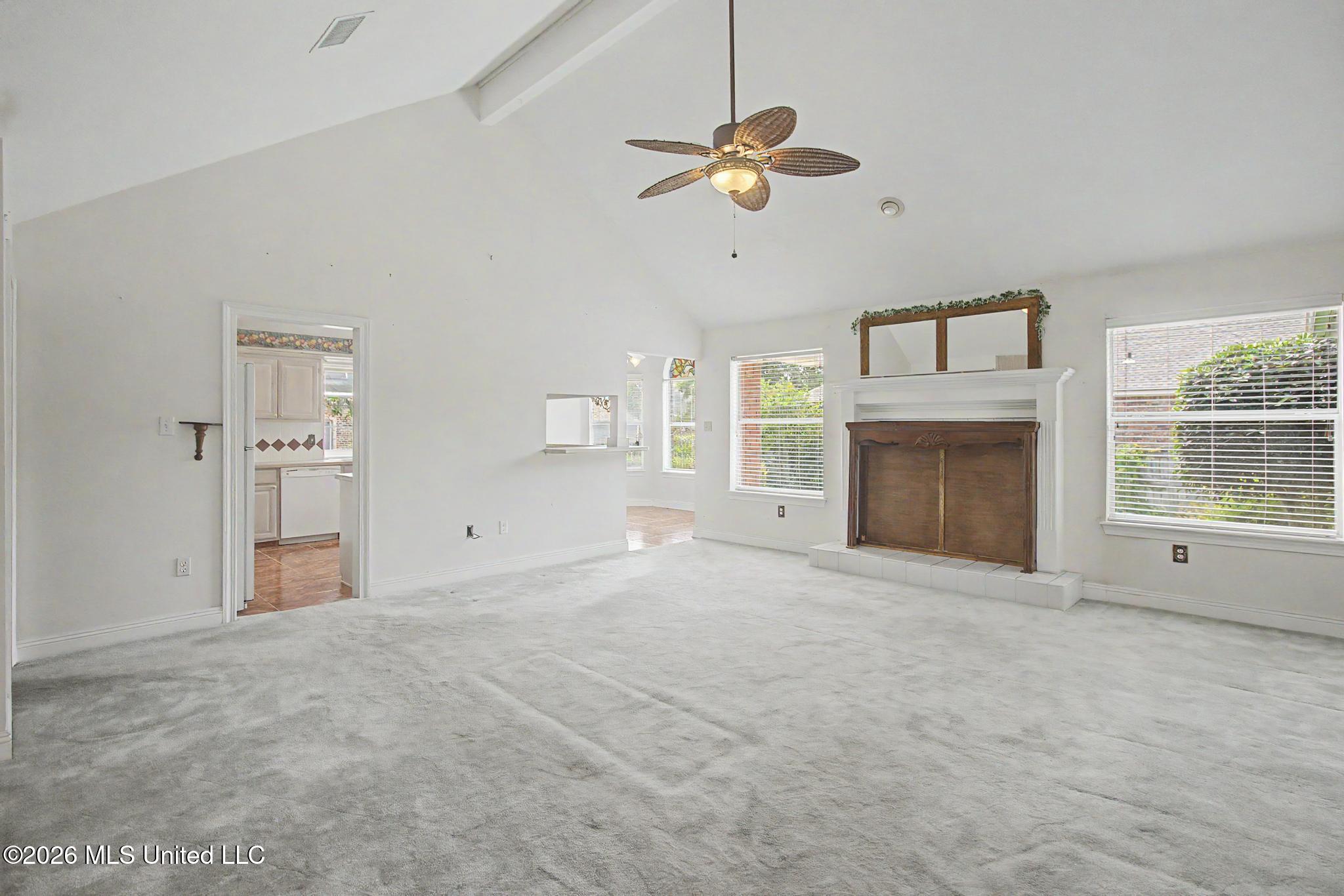 2594 Brighton Circle Property Photo 2