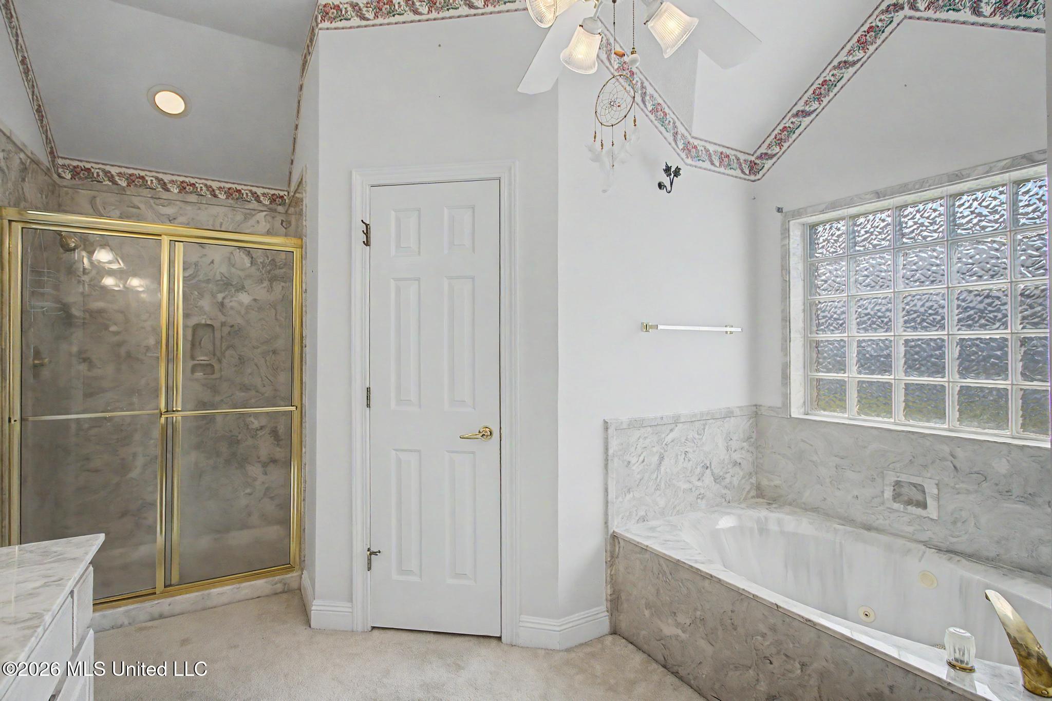 2594 Brighton Circle Property Photo 10