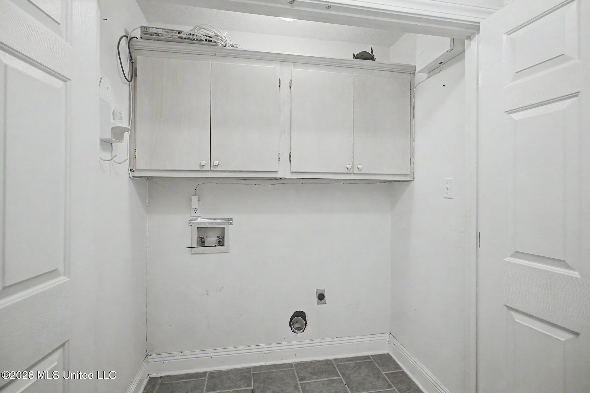 2594 Brighton Circle Property Photo 15