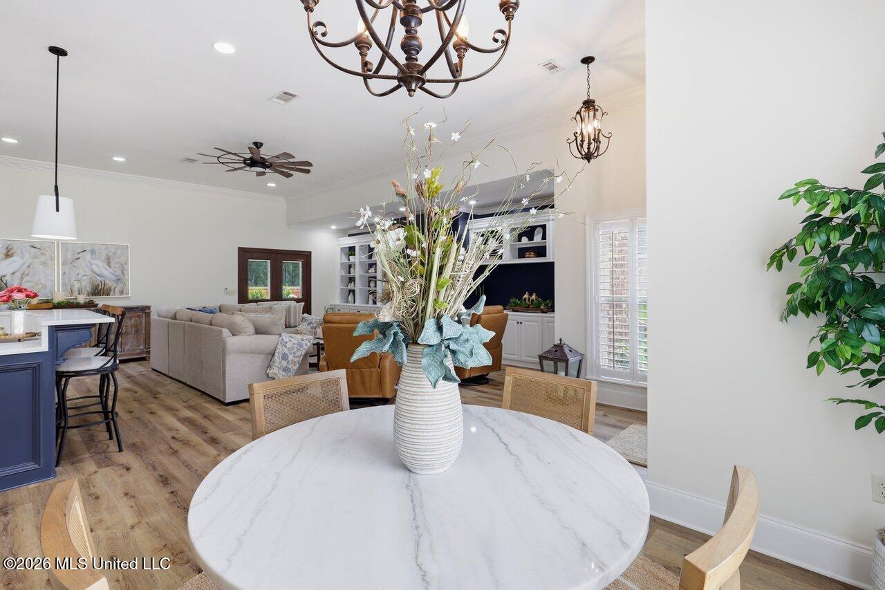 112 Meadow Pointe Cove Property Photo 14