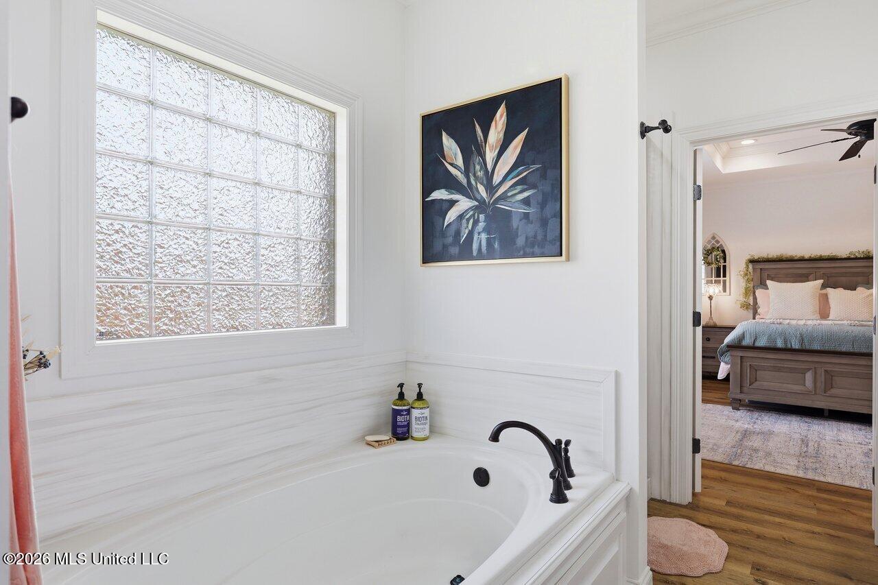 112 Meadow Pointe Cove Property Photo 20