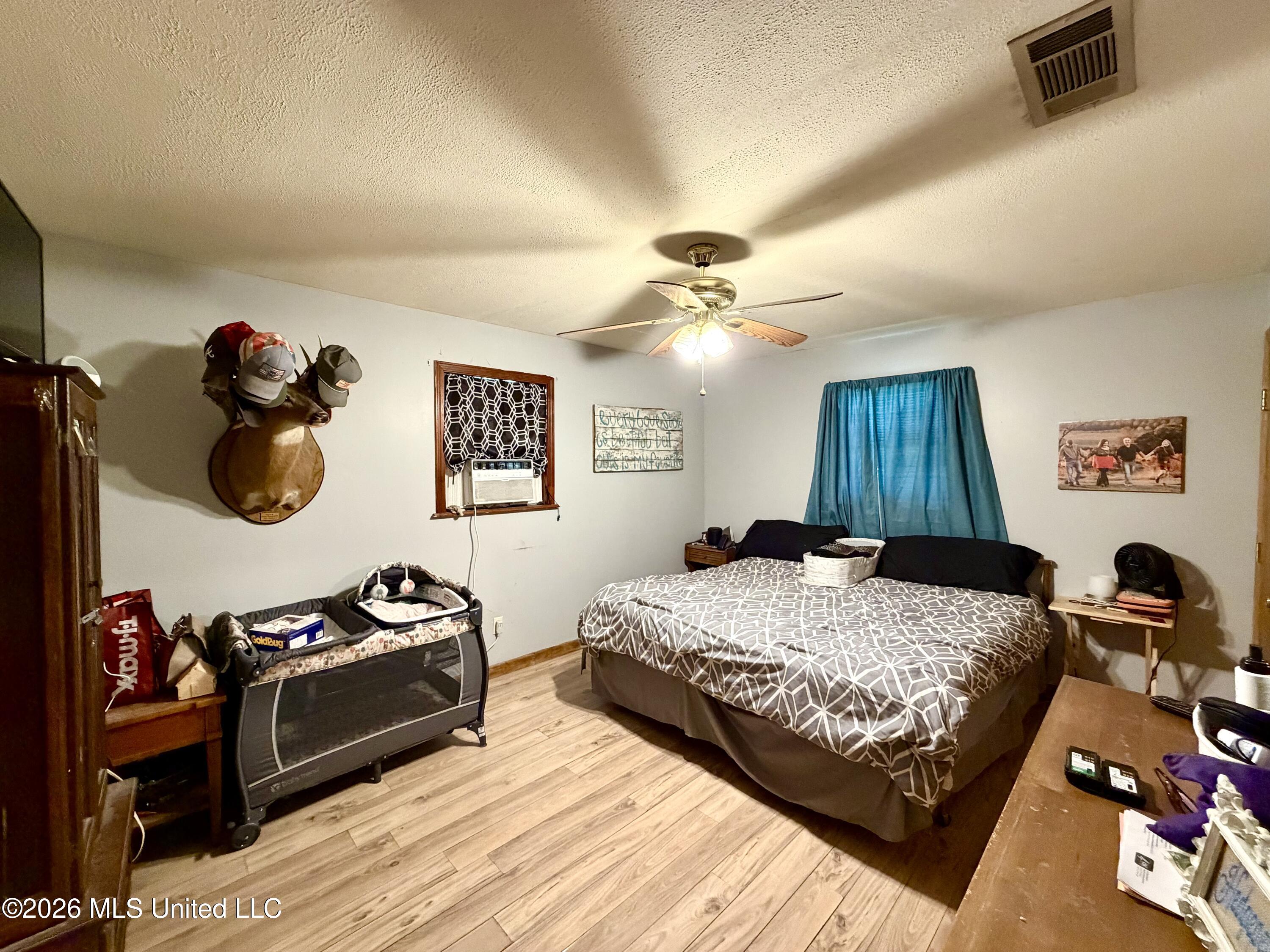 1602 Martin Lane Property Photo 15
