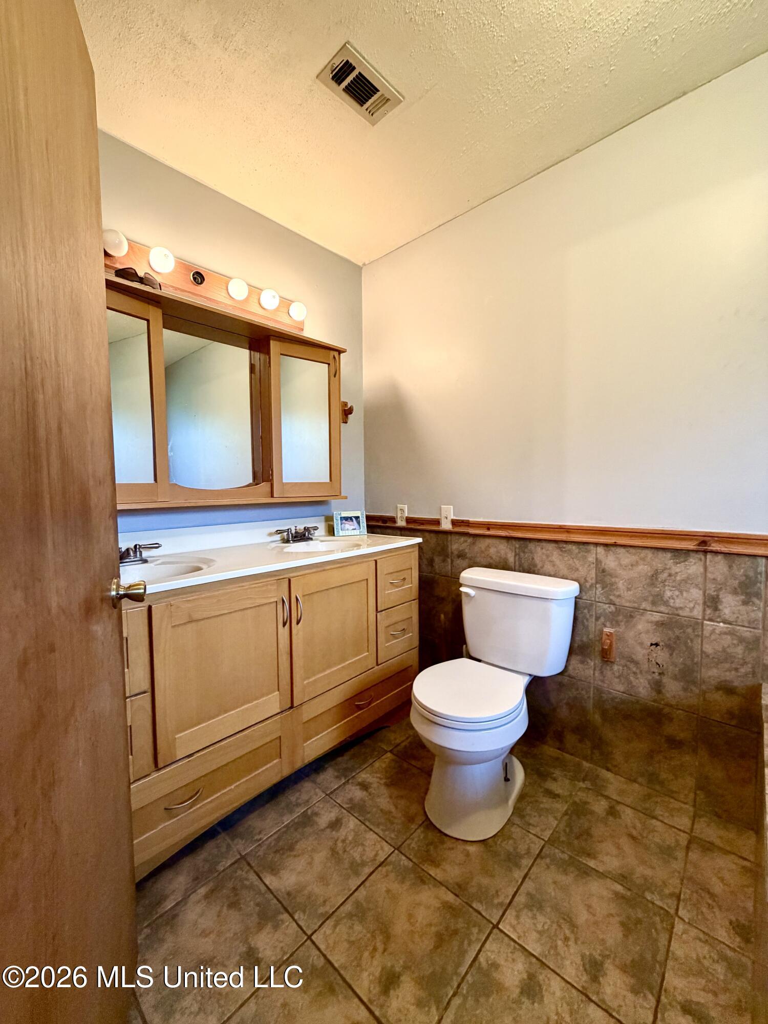 1602 Martin Lane Property Photo 18