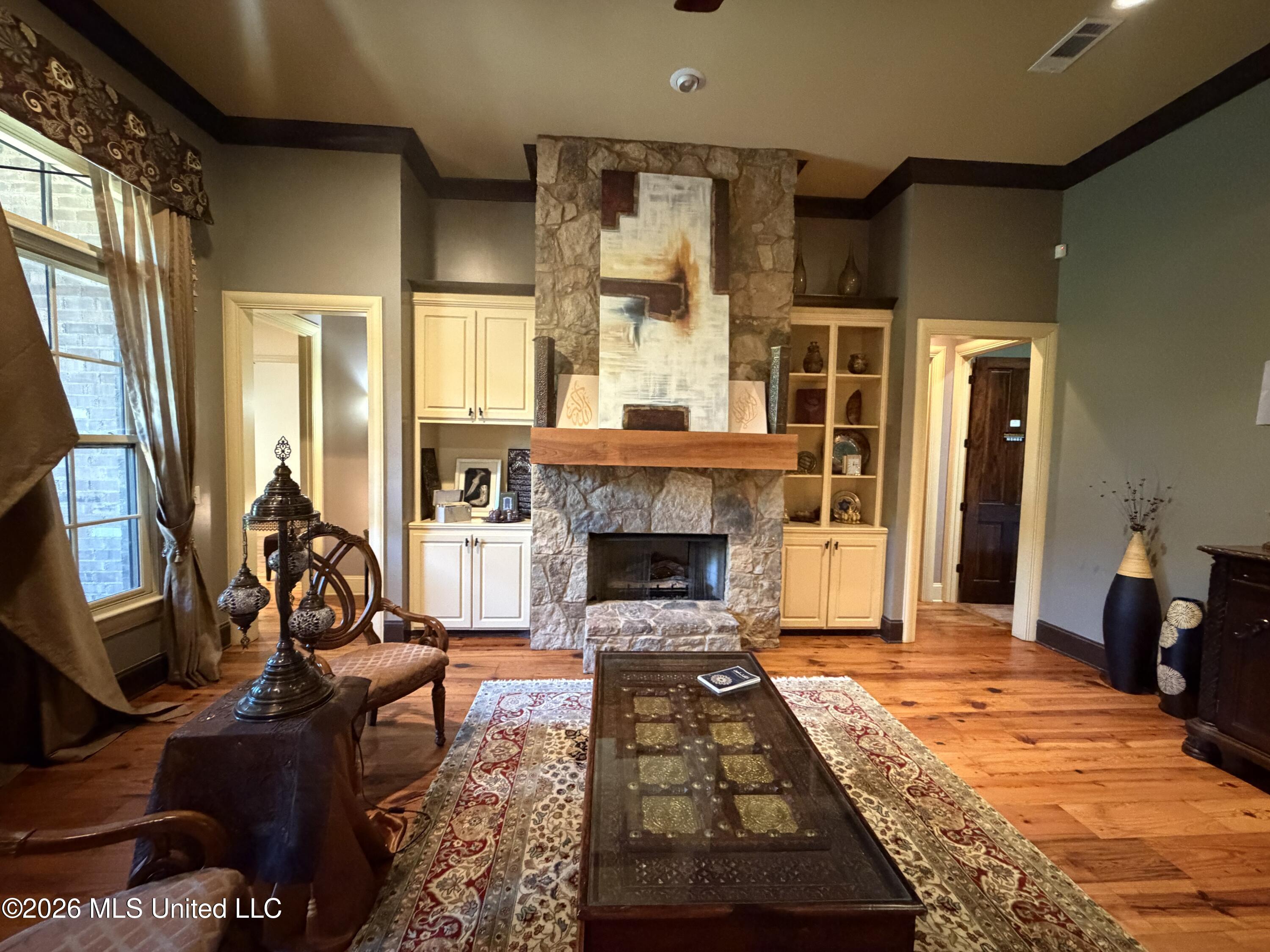 108 Novara Cove Property Photo 7