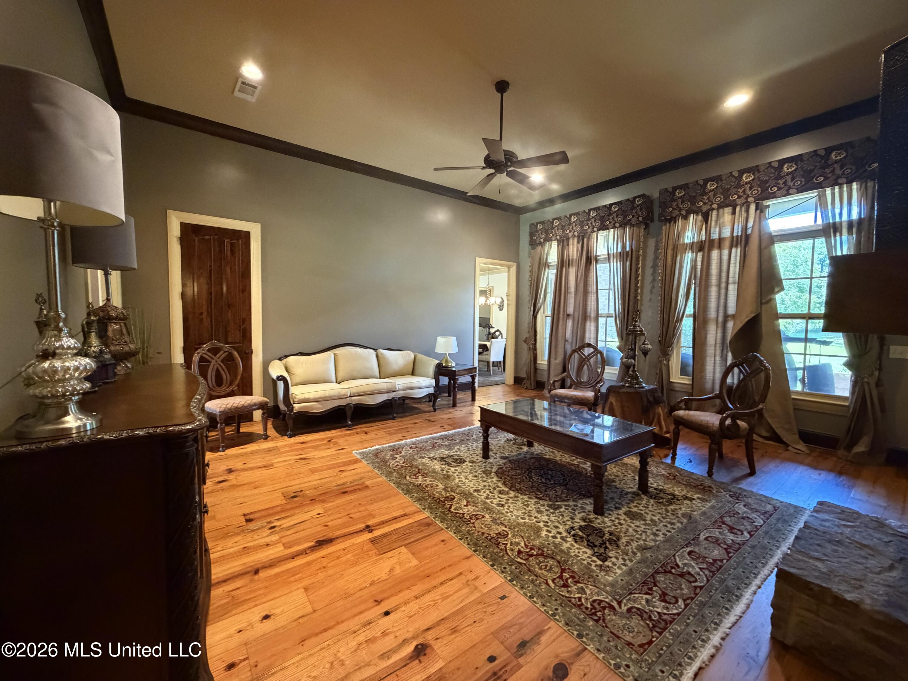 108 Novara Cove Property Photo 11