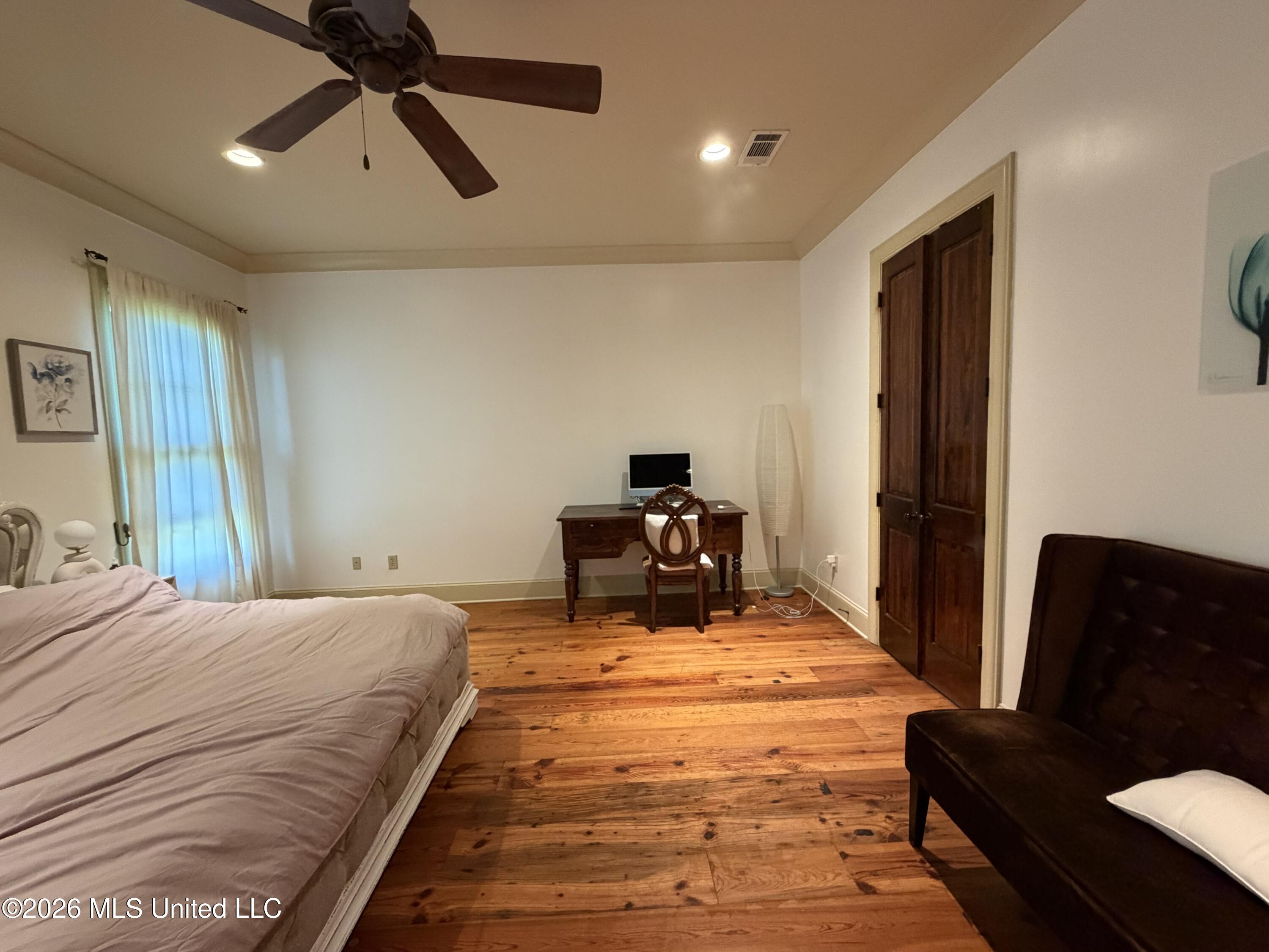 108 Novara Cove Property Photo 13