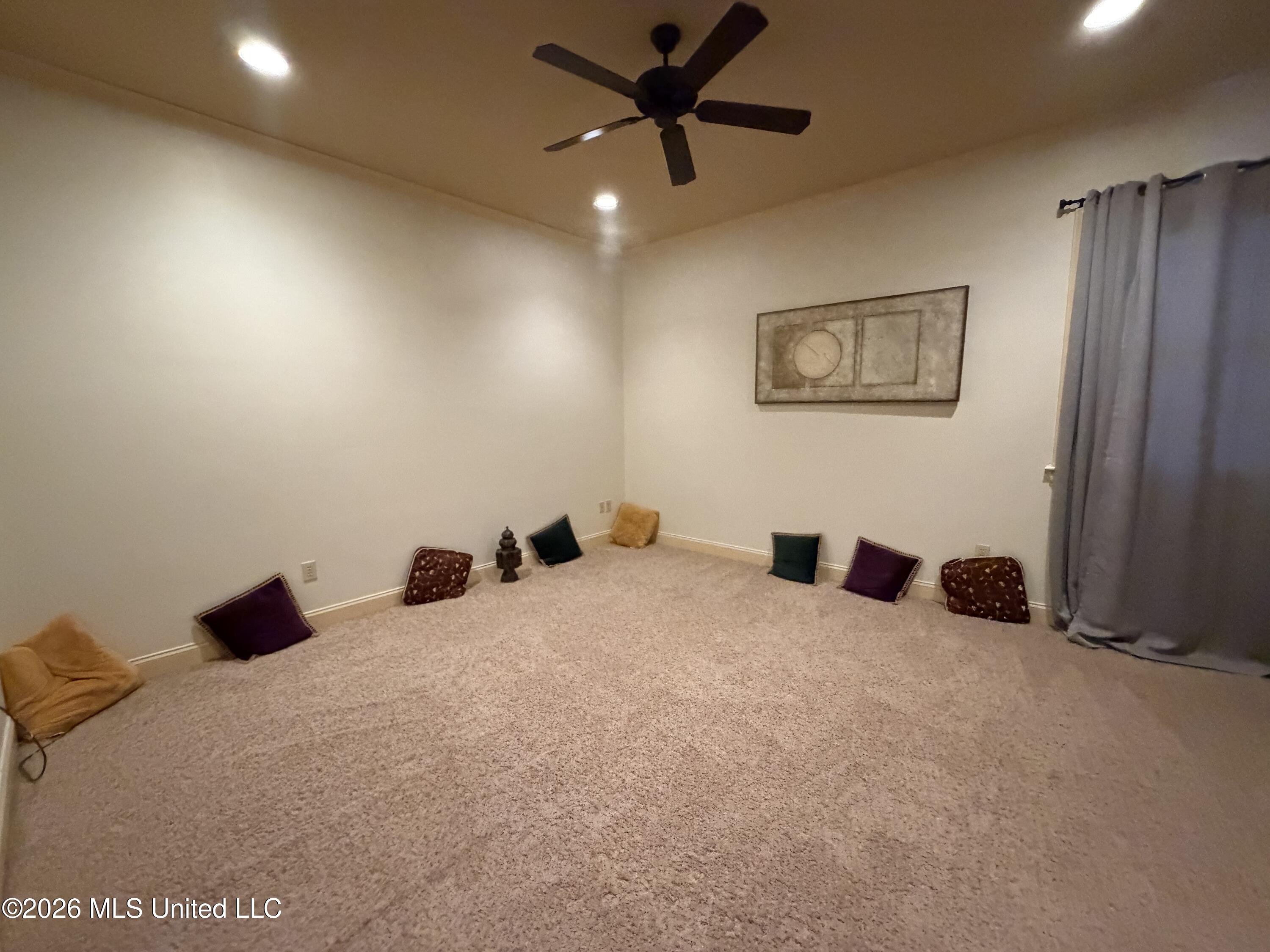 108 Novara Cove Property Photo 29