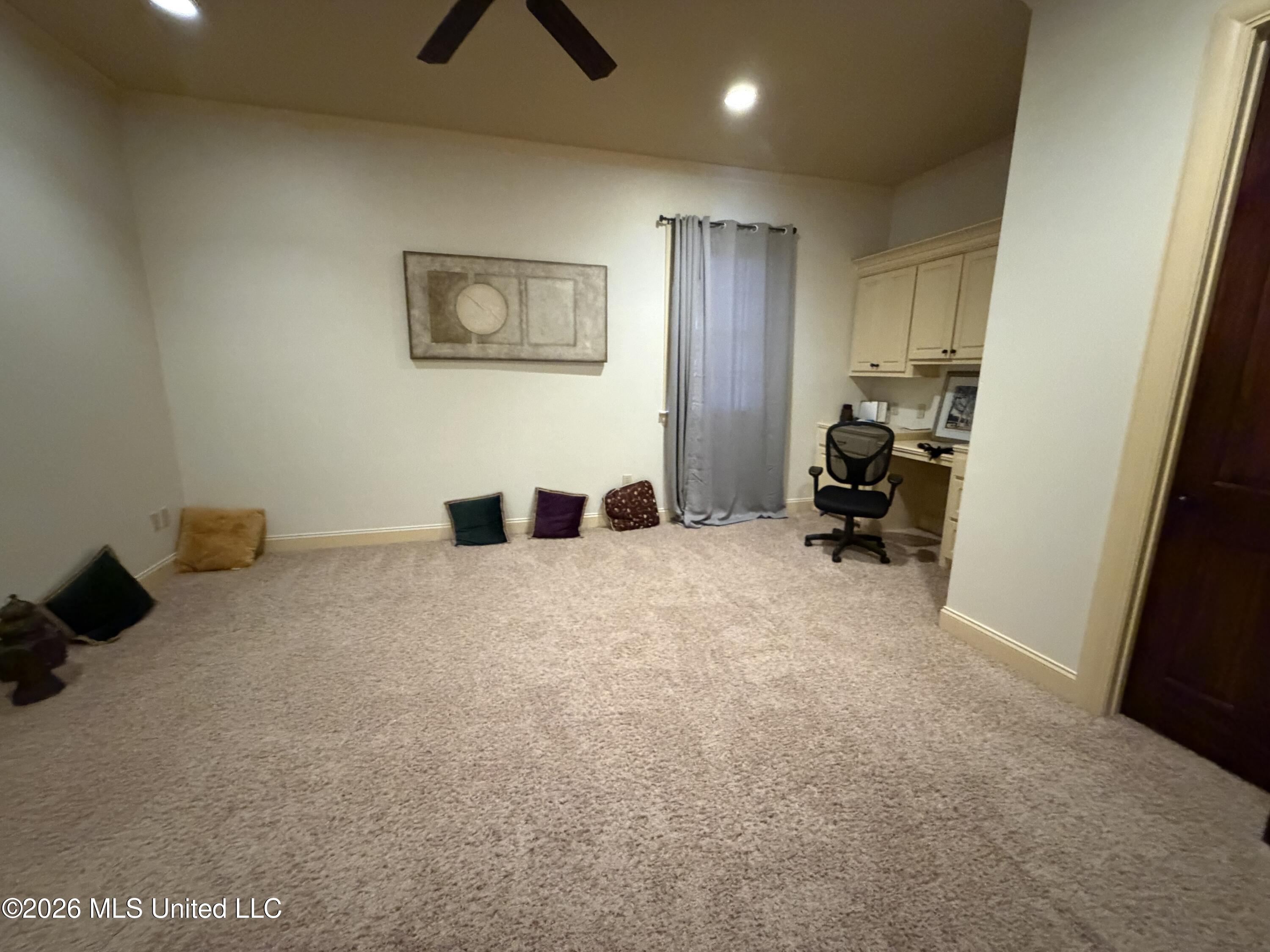 108 Novara Cove Property Photo 30