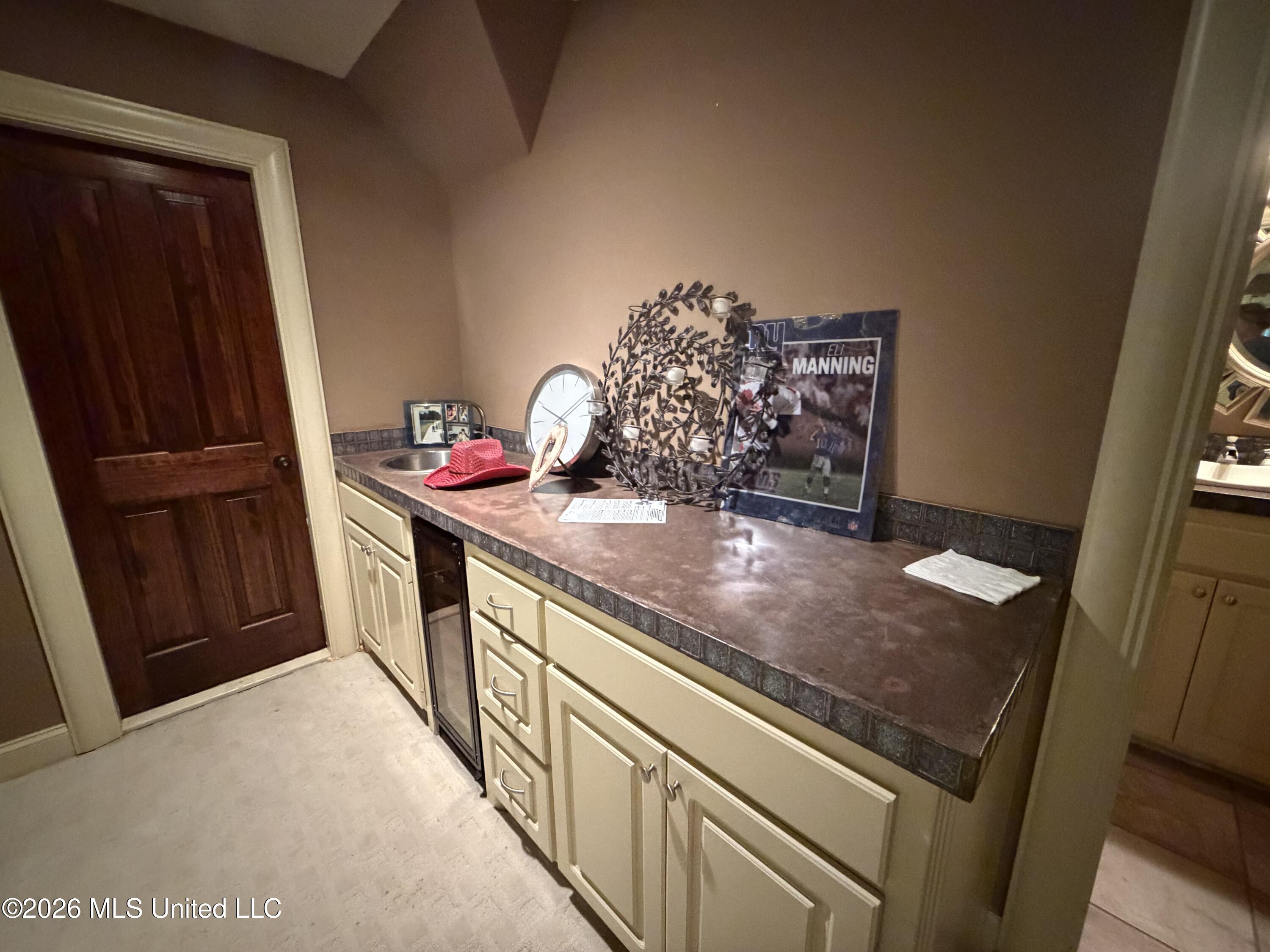 108 Novara Cove Property Photo 33