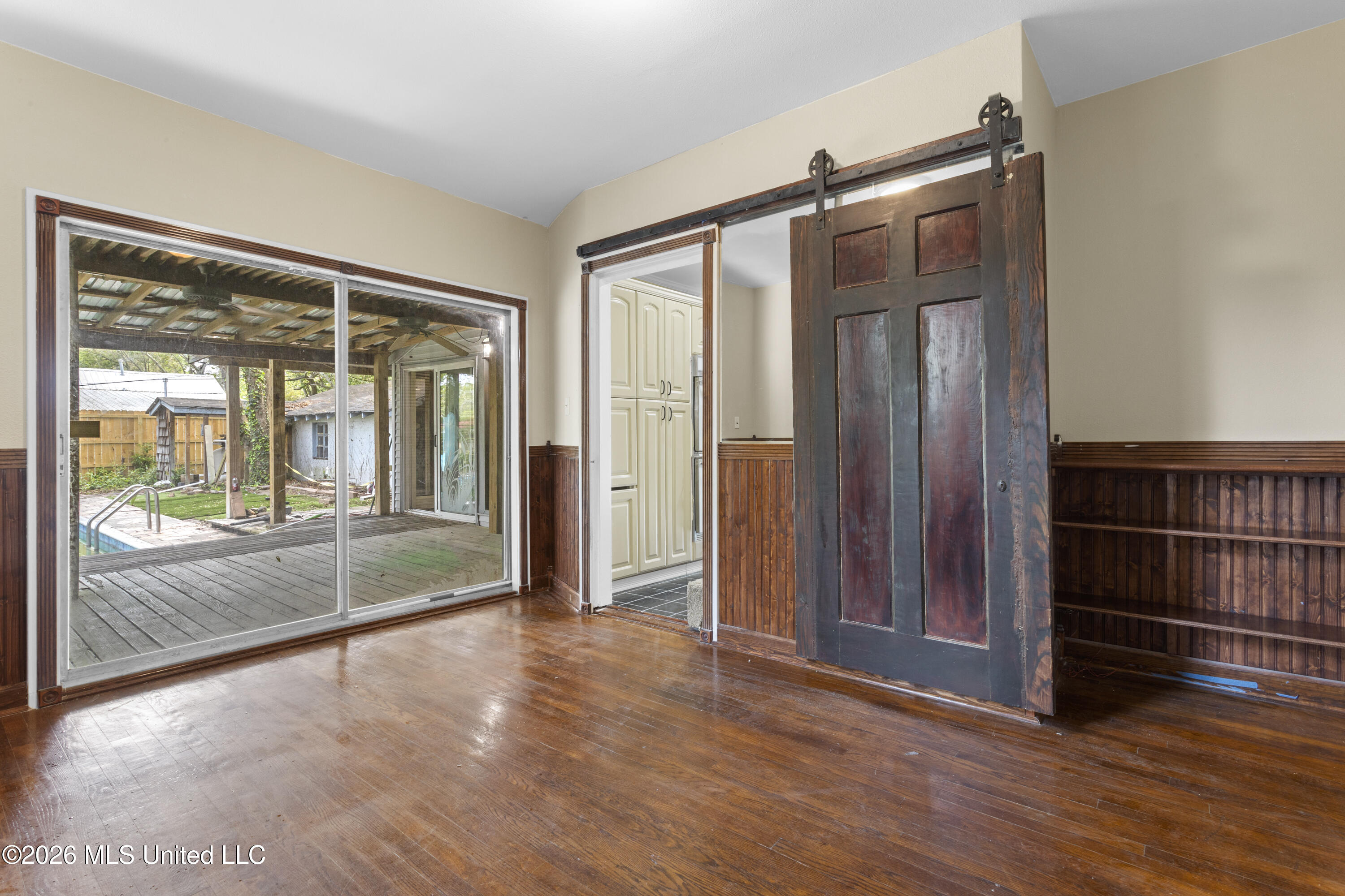 1090 Cherokee Street Property Photo 27