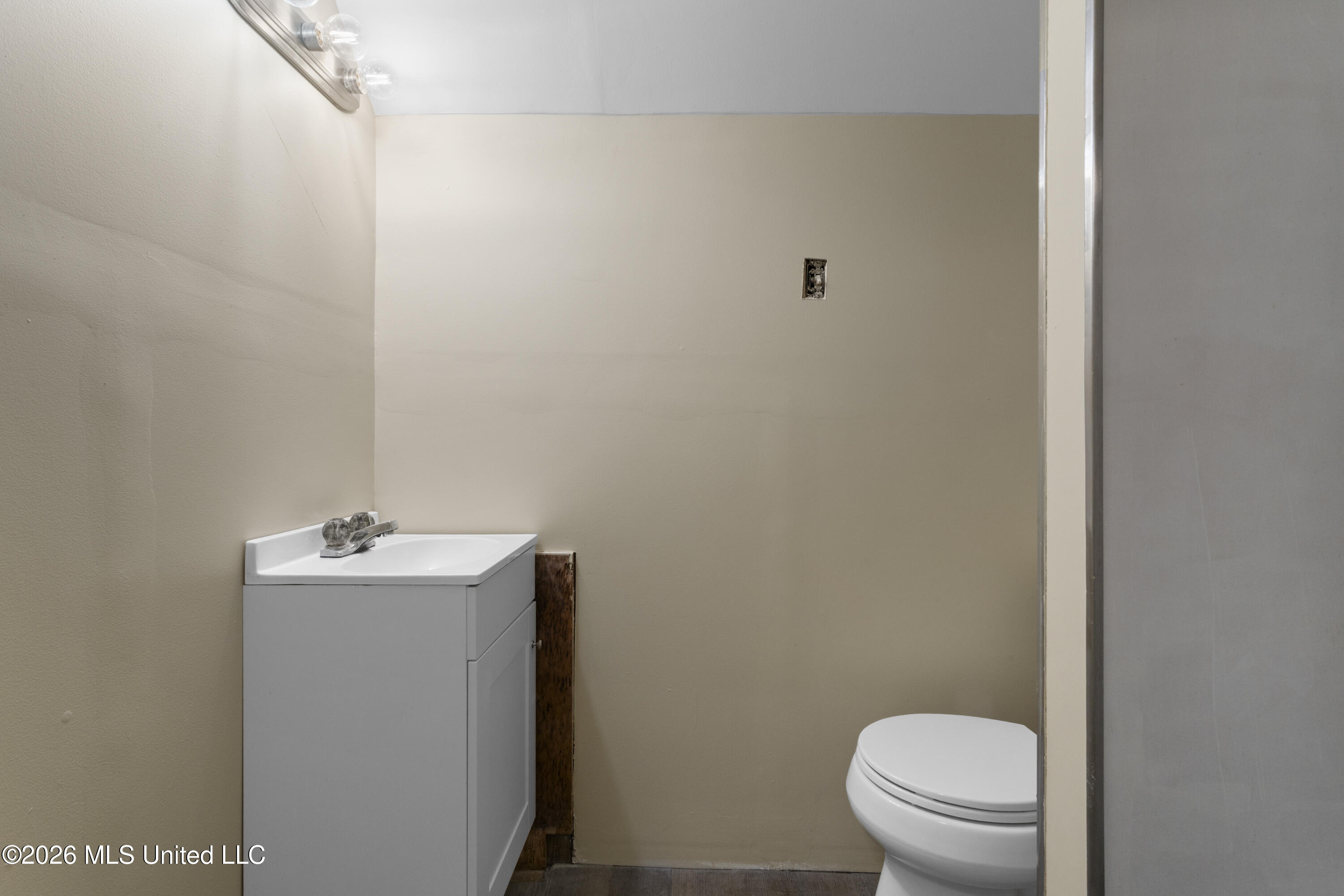 1090 Cherokee Street Property Photo 31
