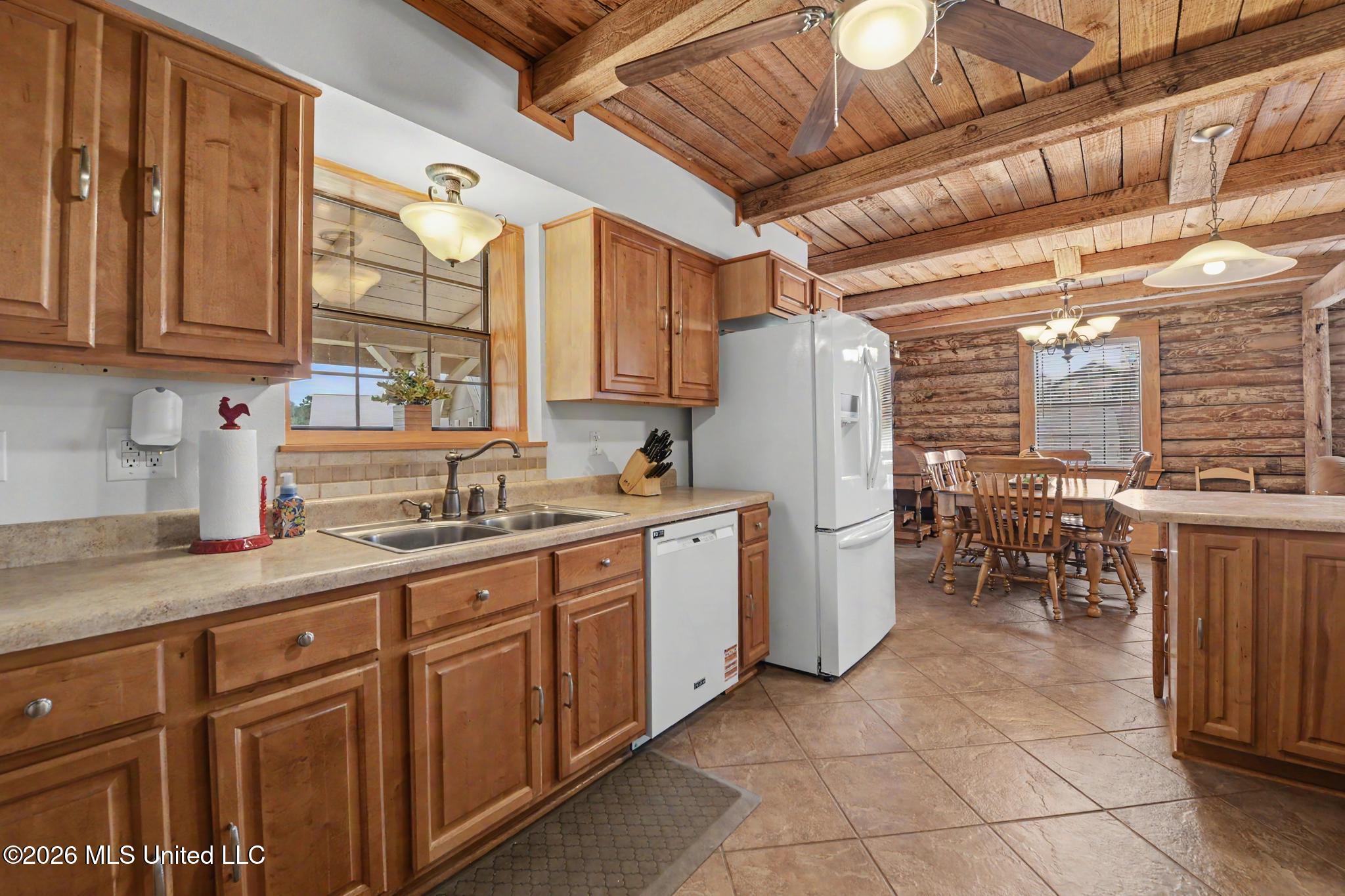 6270 Lower Bay Road Property Photo 8