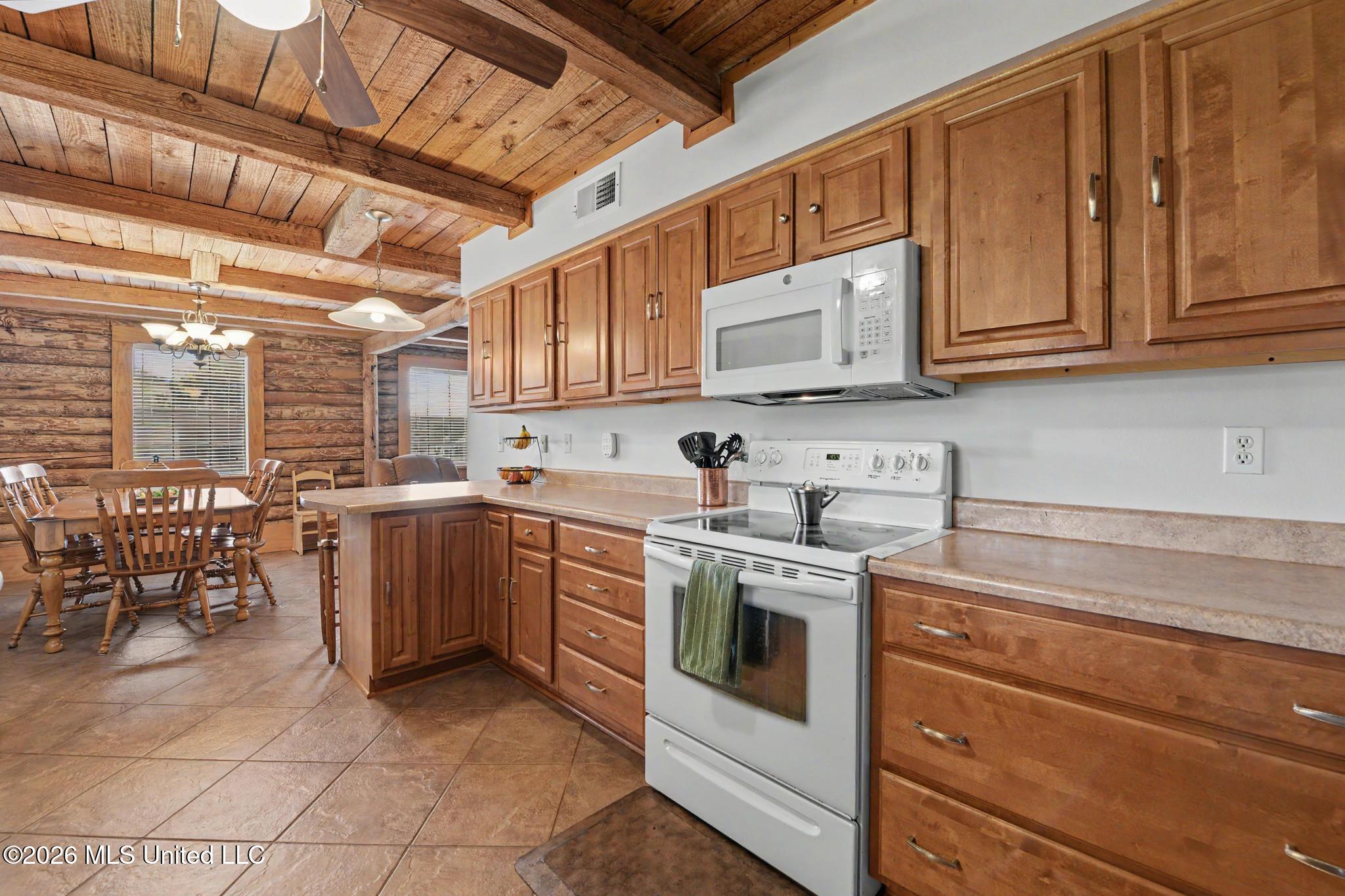 6270 Lower Bay Road Property Photo 9