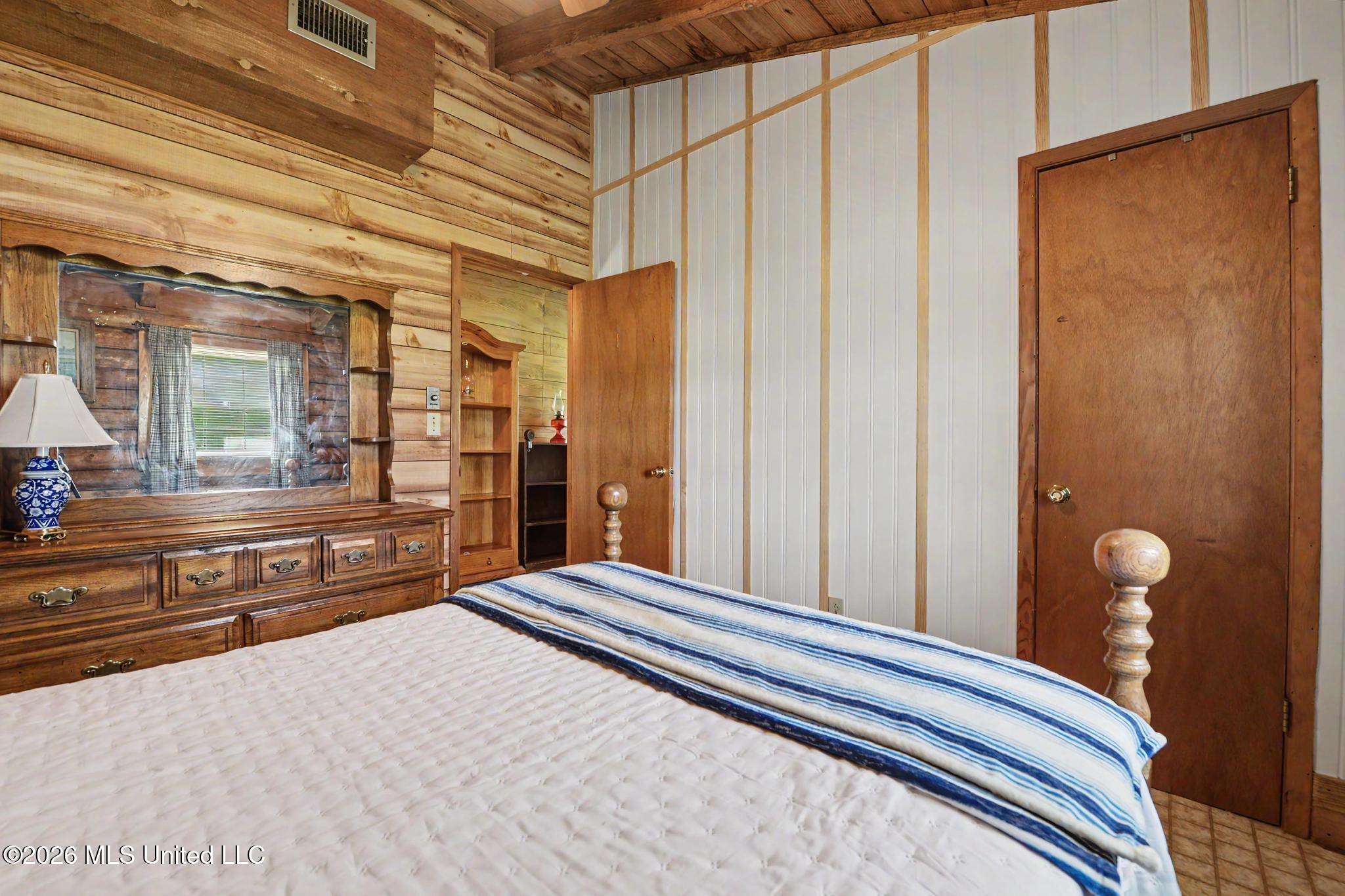 6270 Lower Bay Road Property Photo 17