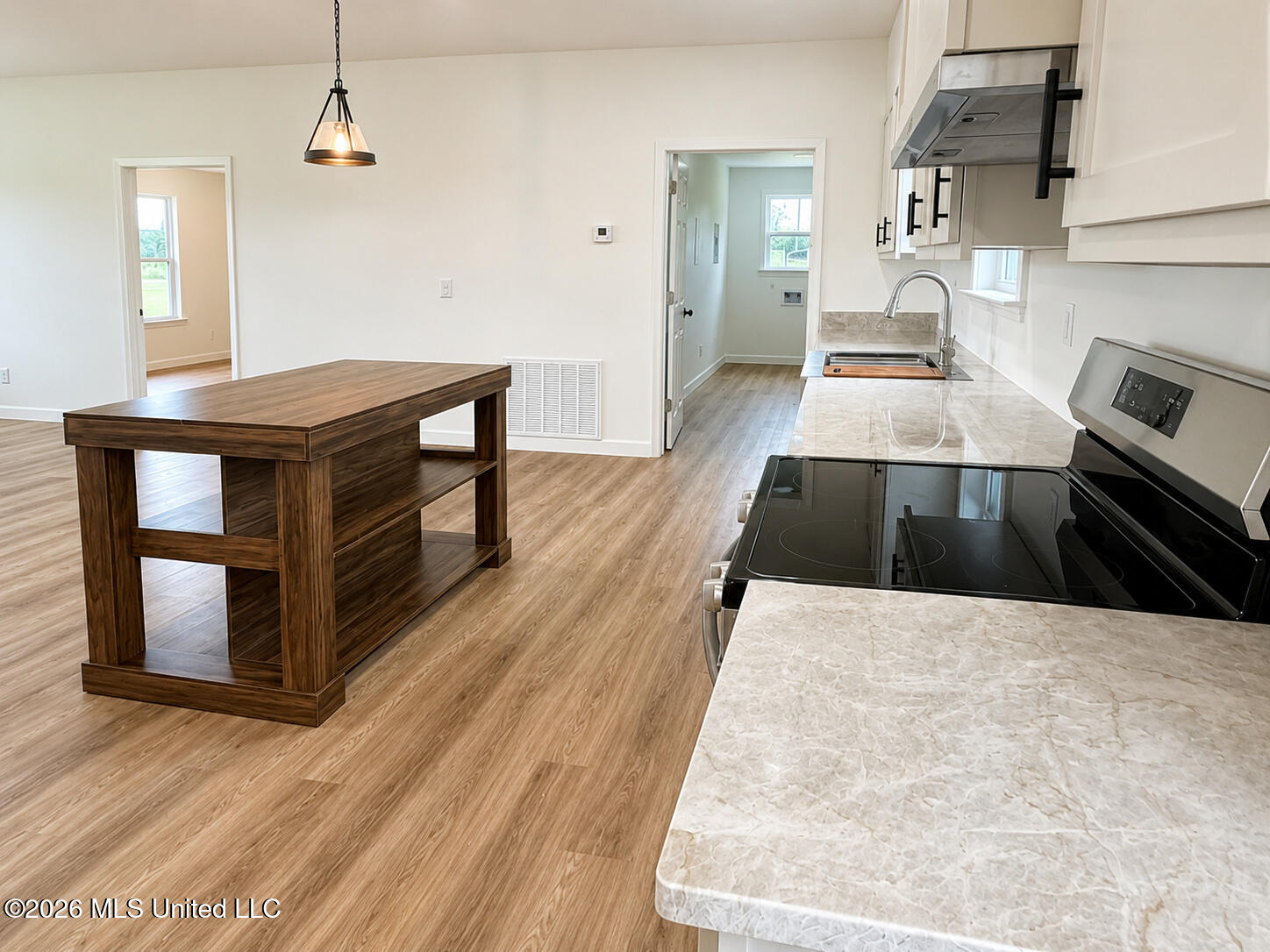 1113 Holland Road Property Photo 7