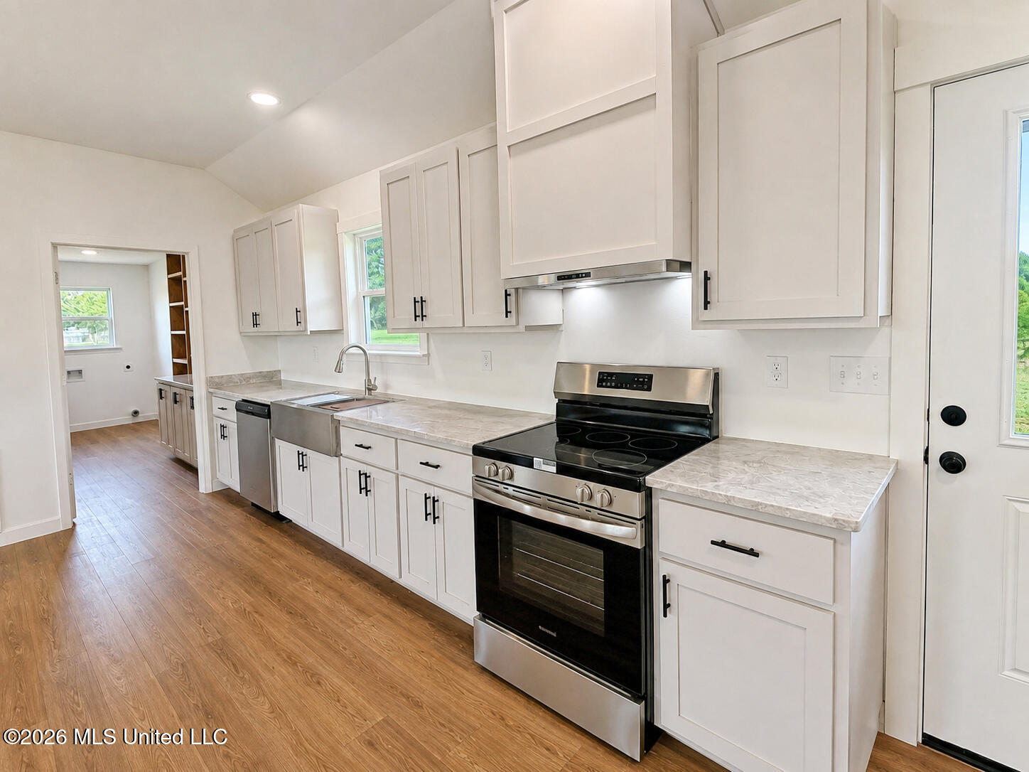 1113 Holland Road Property Photo 9