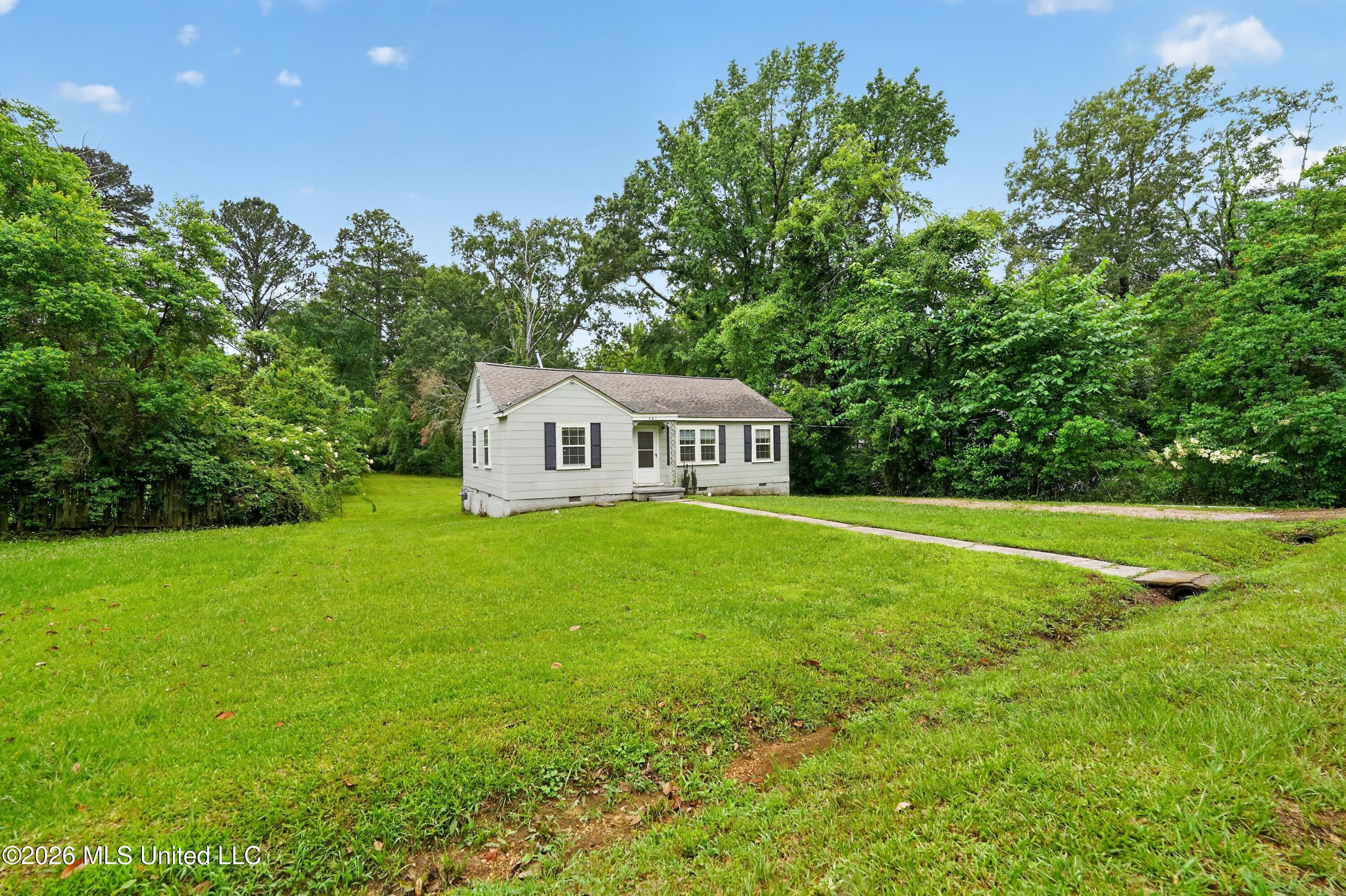 461 Hanging Moss Circle Property Photo 4