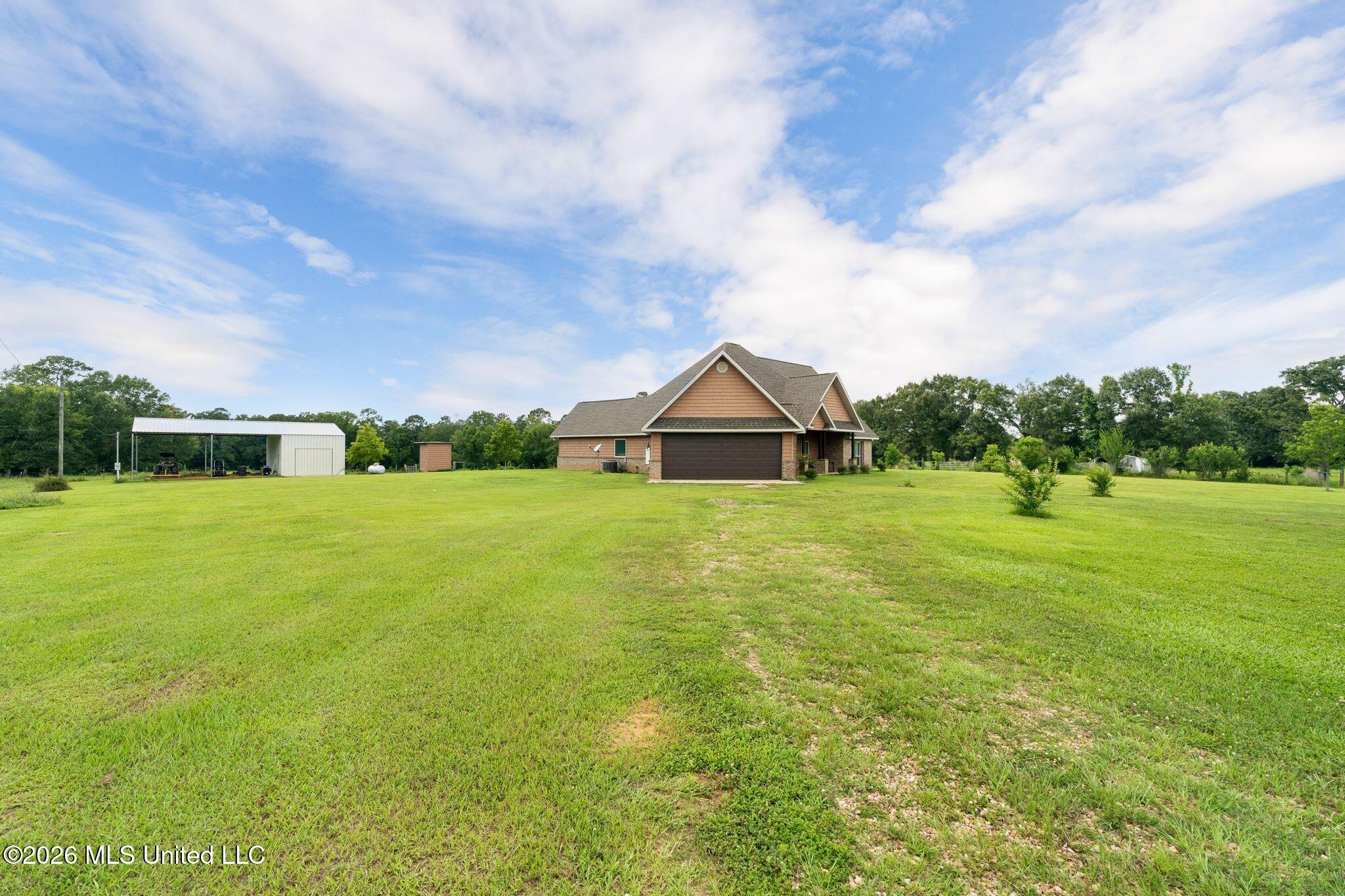 1079 Mount Herman Road Property Photo 5