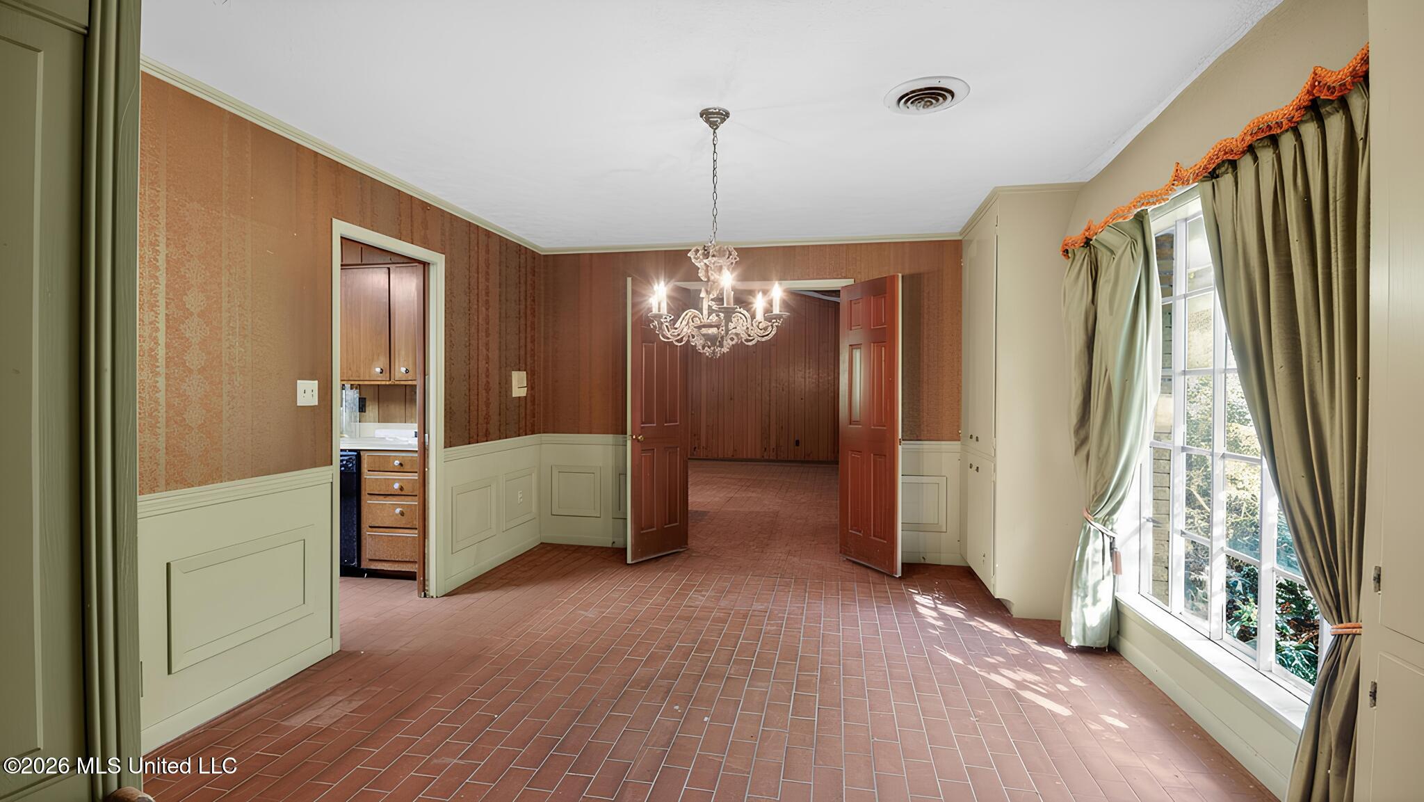 1000 Pine Land Drive Property Photo 19