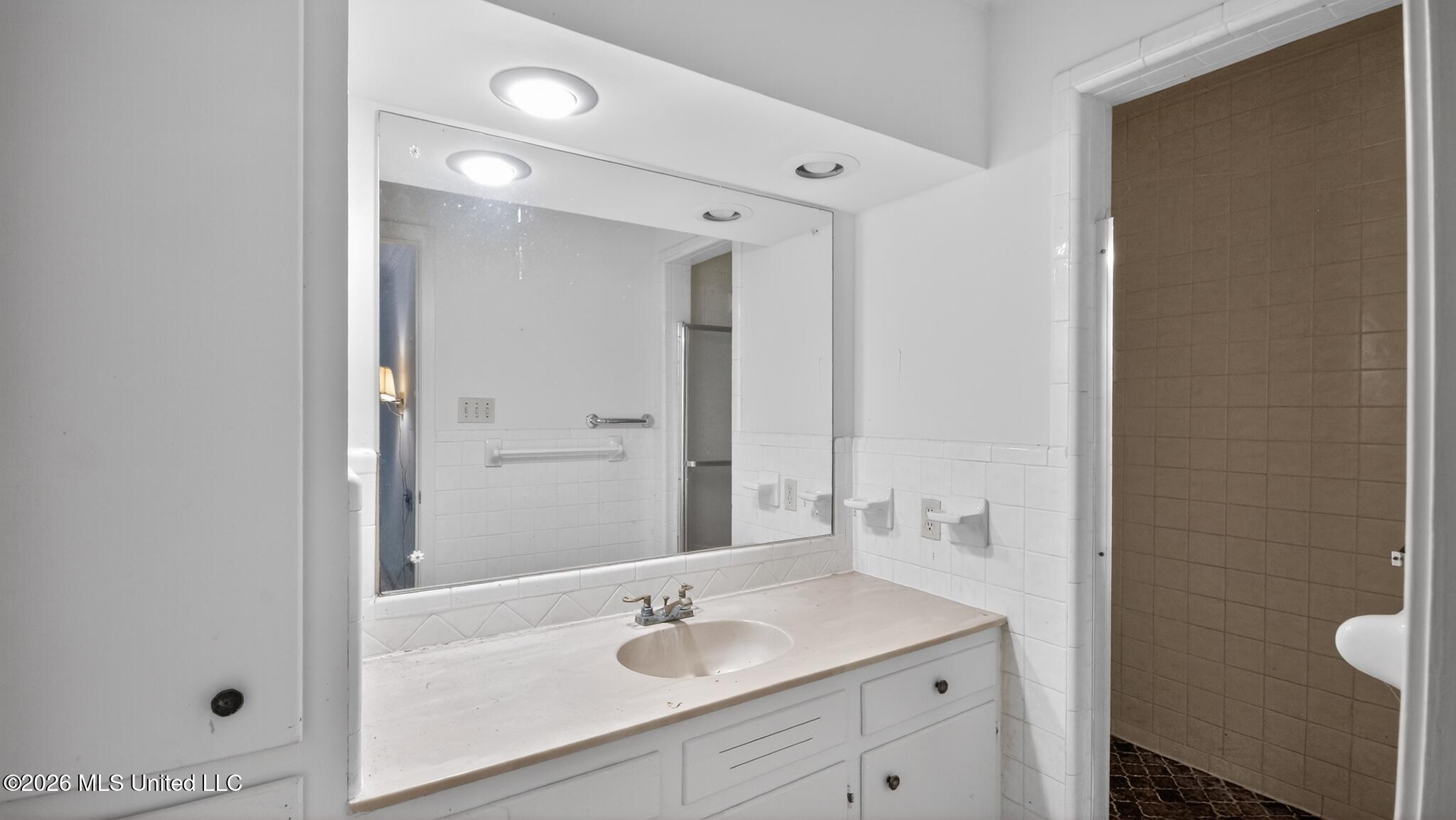 1000 Pine Land Drive Property Photo 25