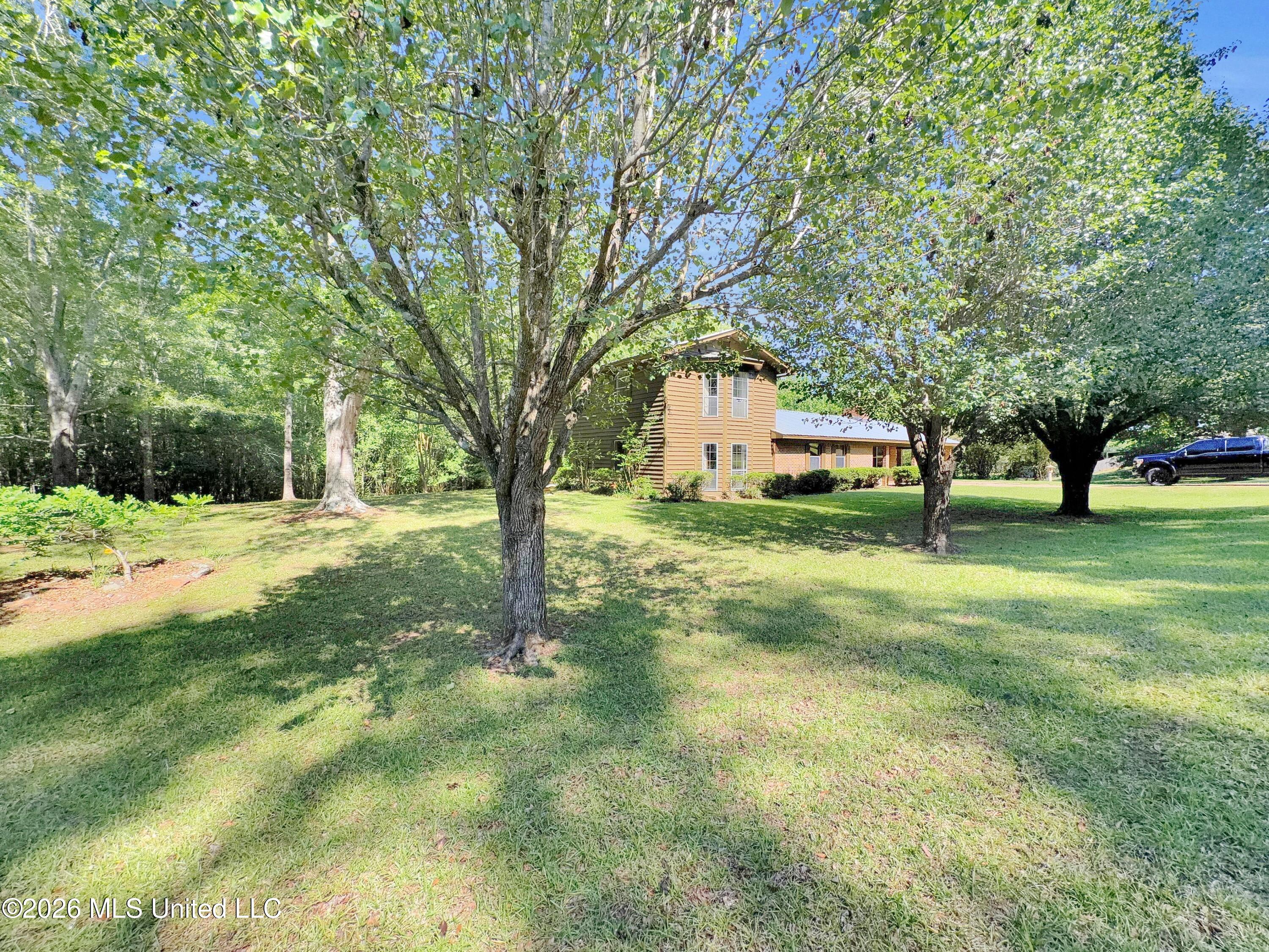 243 Massey Circle Property Photo 2