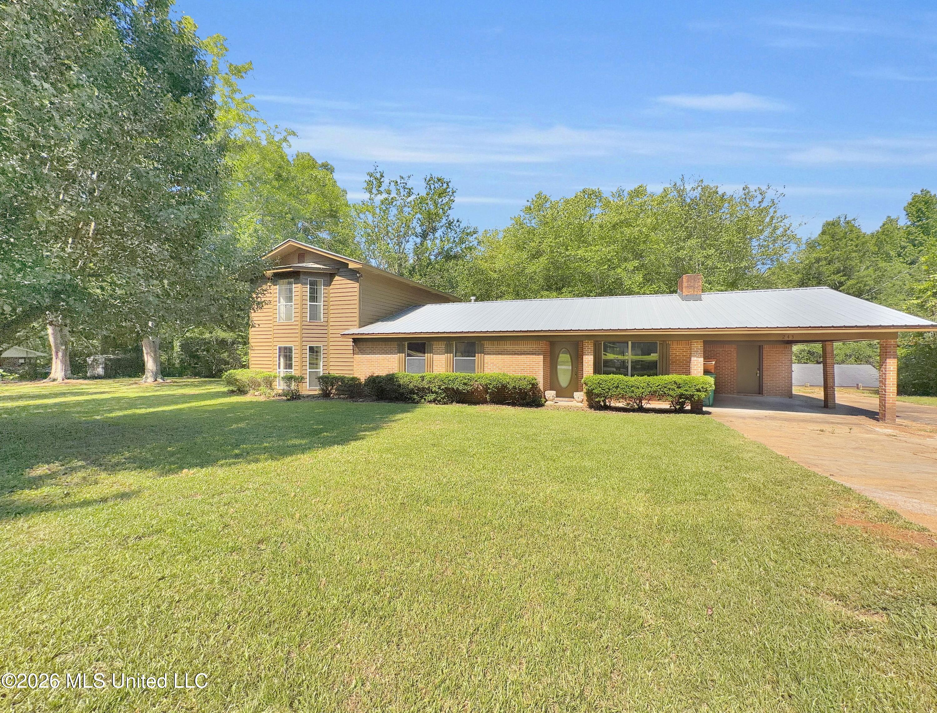243 Massey Circle Property Photo 23