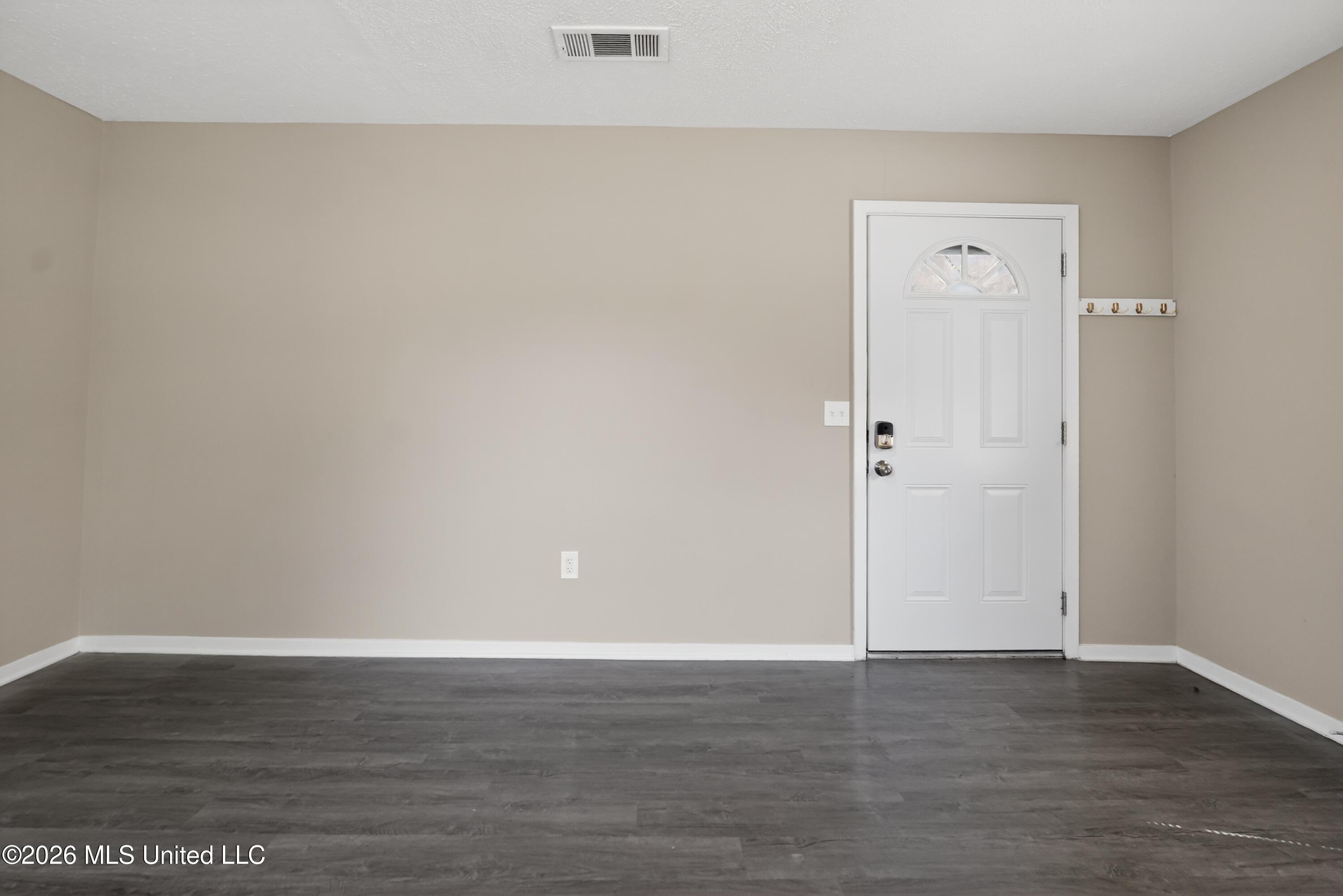 711 George Kersh Drive Property Photo 5