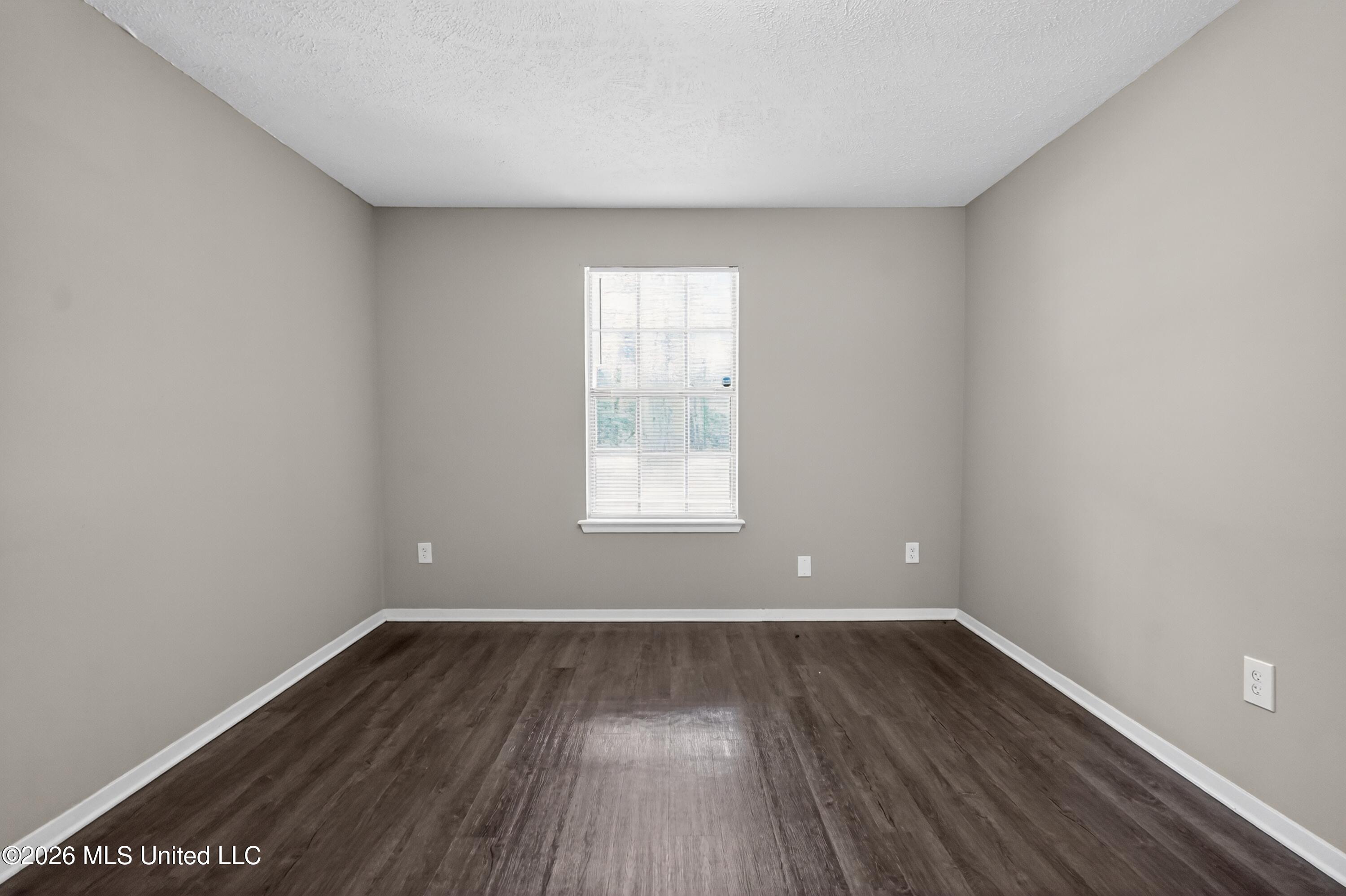 711 George Kersh Drive Property Photo 8